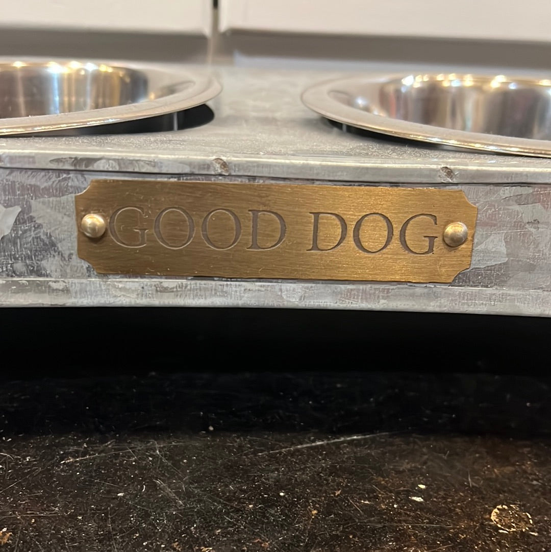 Bone shaped dog food bowl set featuring "Good Dog".