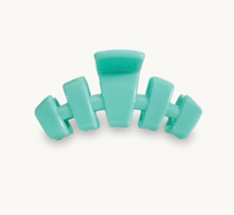 Baby blue classic teletie claw clip.