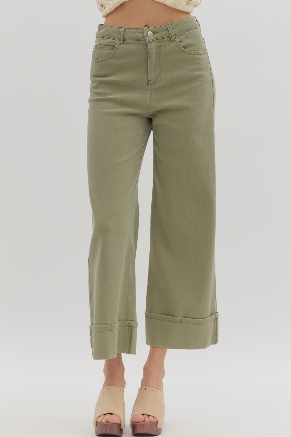 Mid-Rise Capri Pants