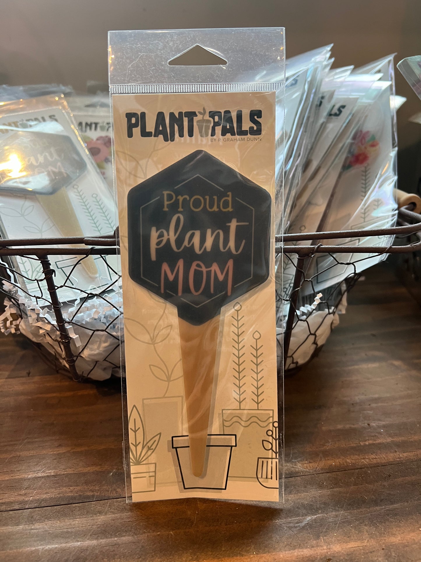 "Proud Plant Mom" plant pal sign.