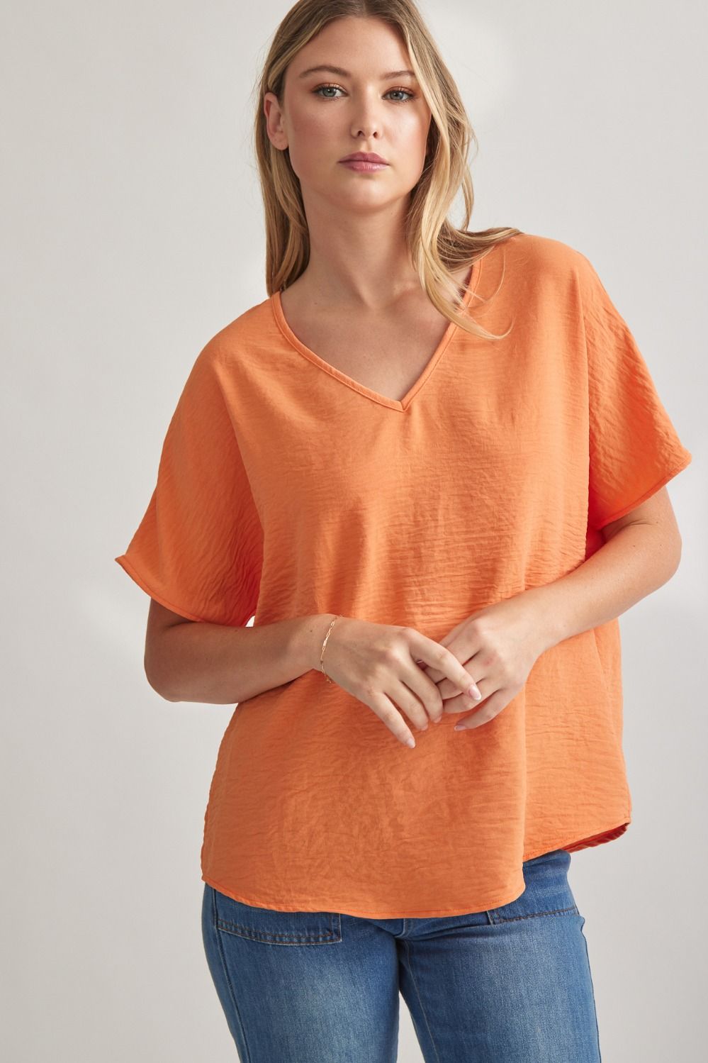 Basic V-Neck Shirt