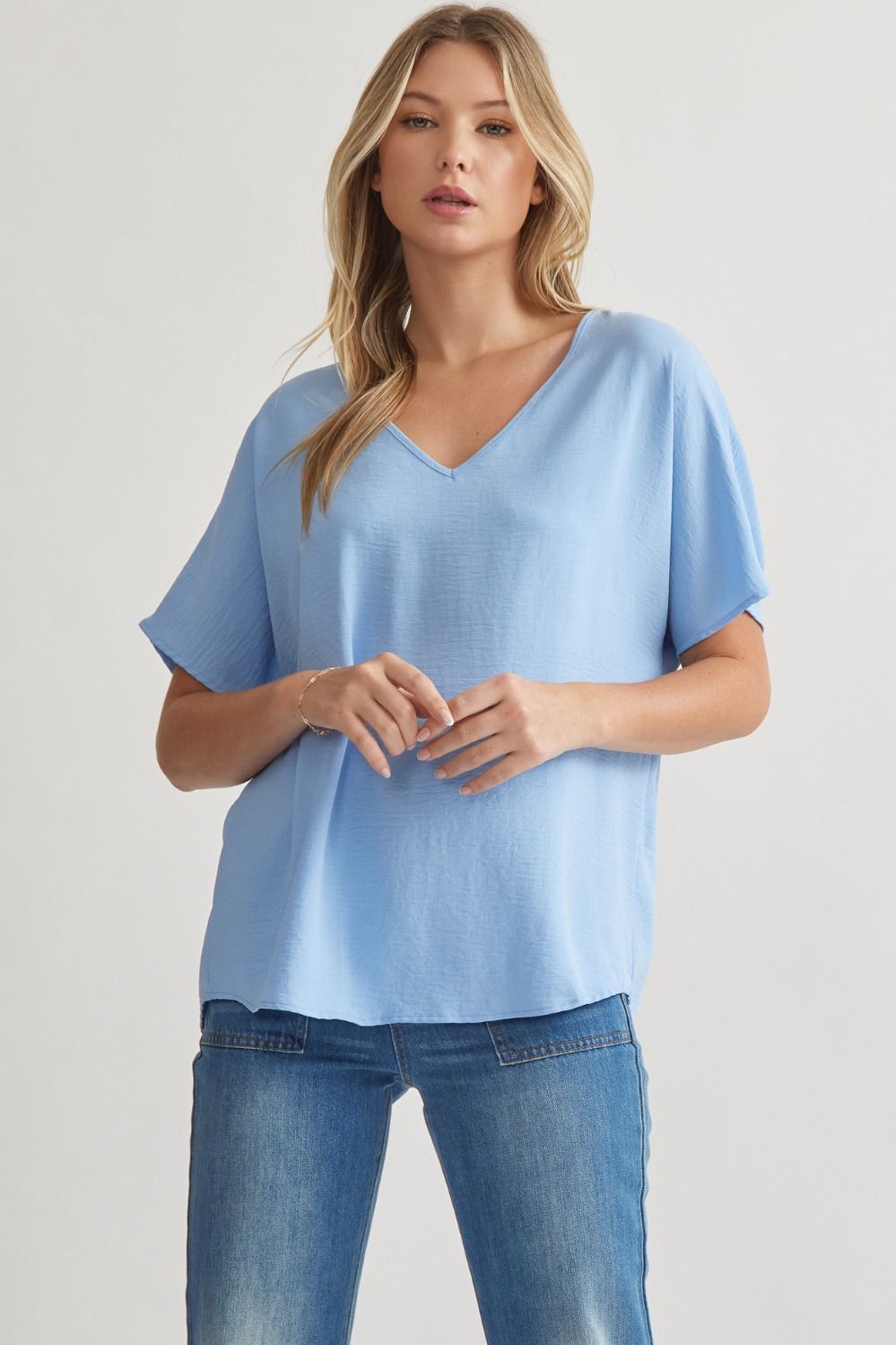 Basic V-Neck Shirt