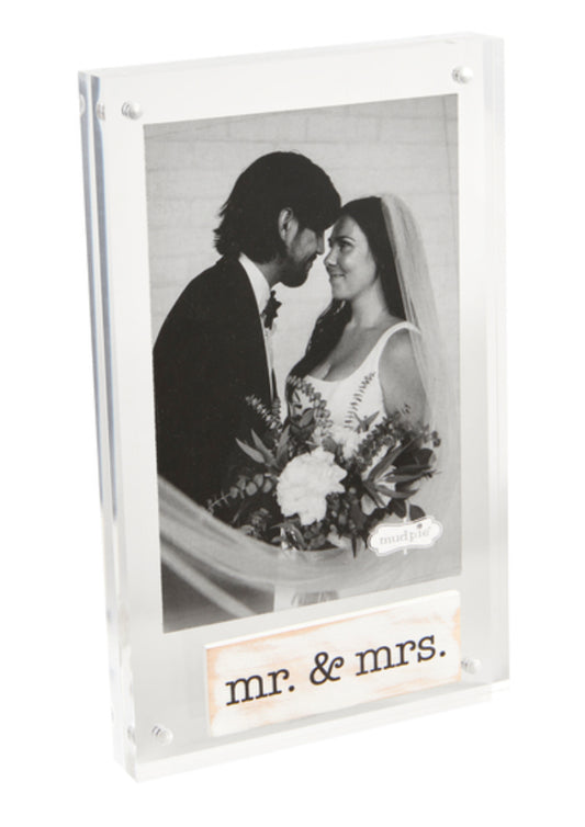 MR. AND MRS.
ACRYLIC FRAME