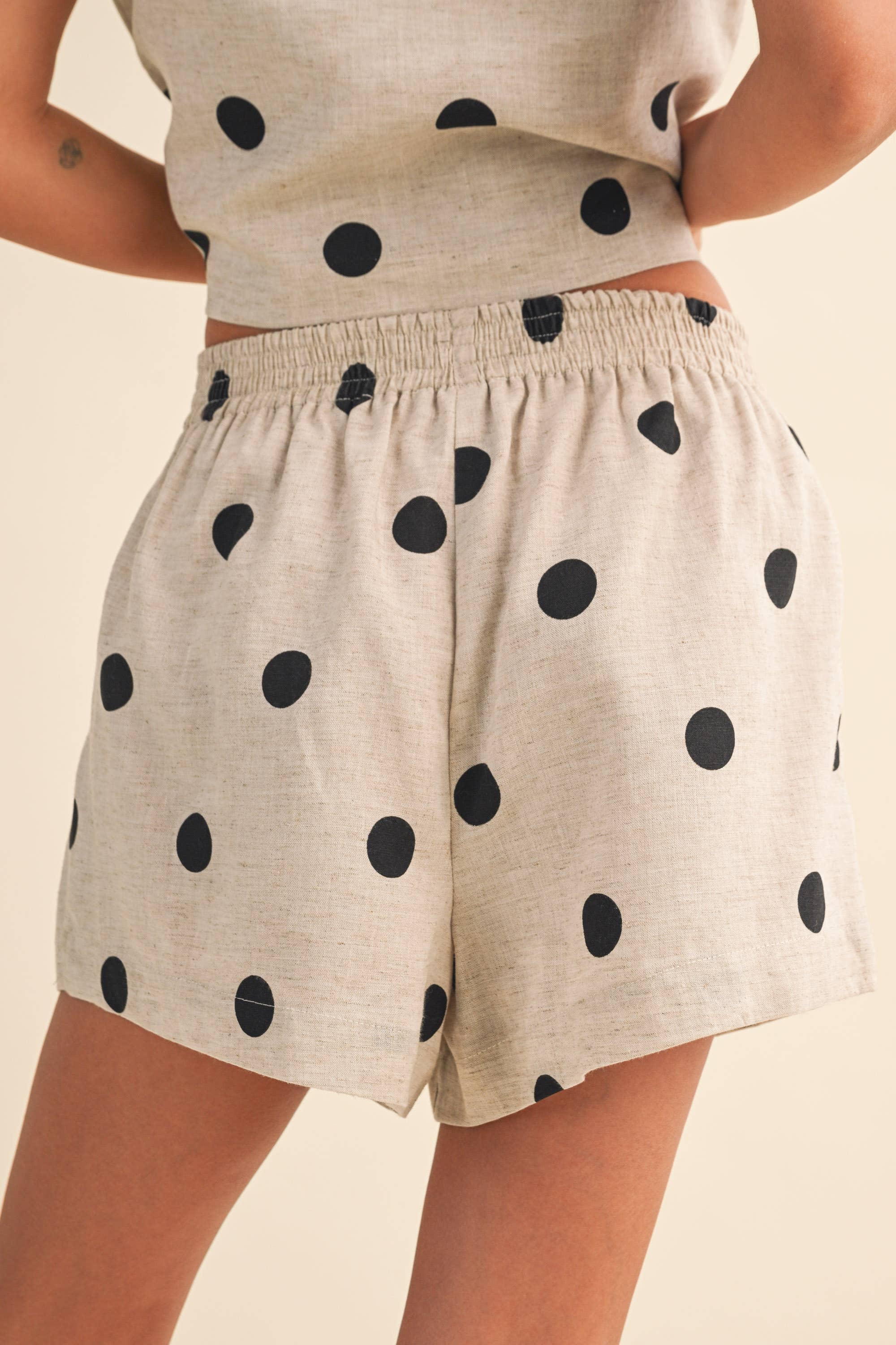POLKADOT LINEN SLEEVELESS TOP AND SHORTS SET