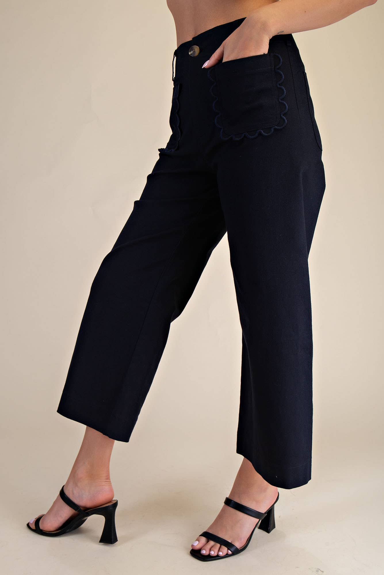 Colette Cropped Wide-Leg Scallop Pocket Detail Pants