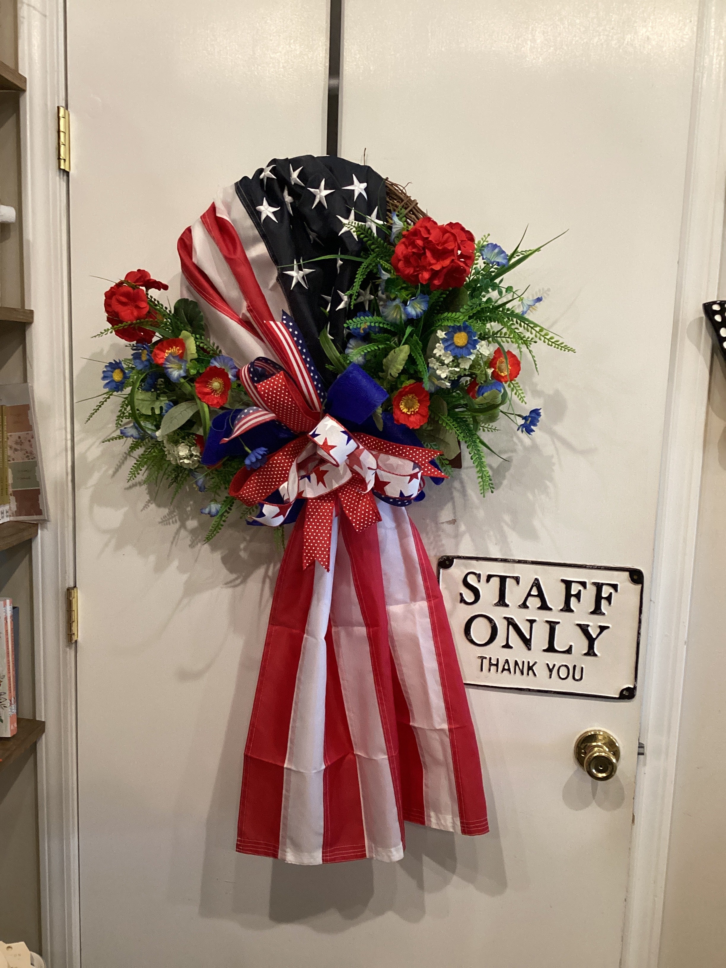 Large Patriotic Wreath(1)