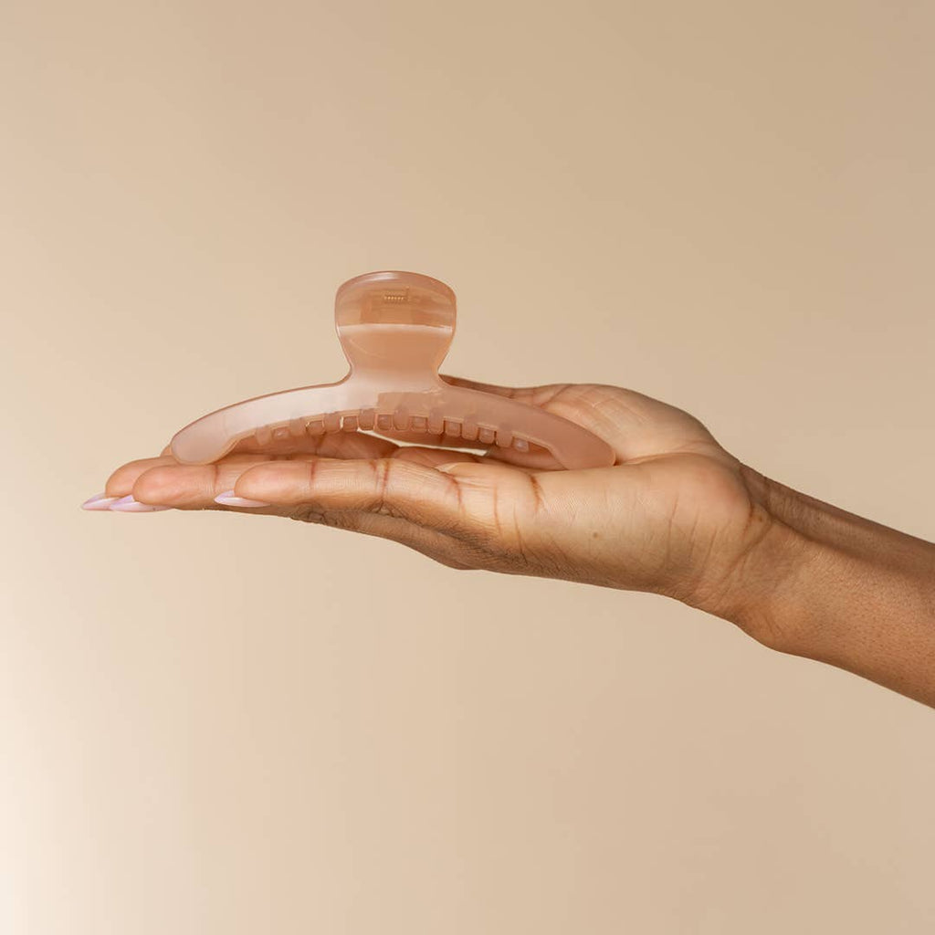 KITSCH - Recycled Plastic Large Arched Clip - Soft Pink