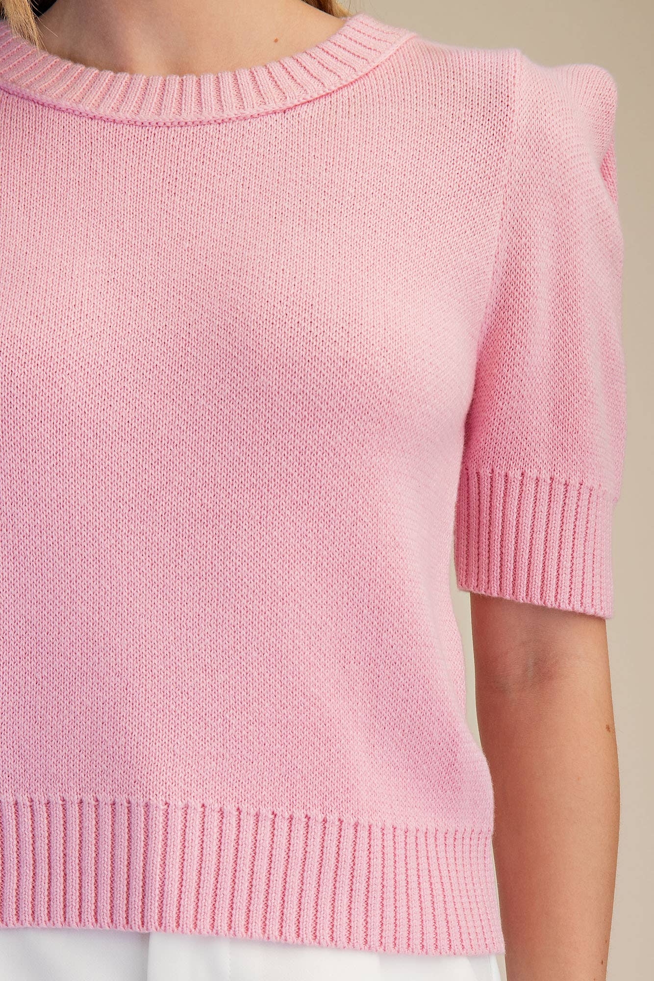 Round Neck Short Sleeve Sweater Knit Top