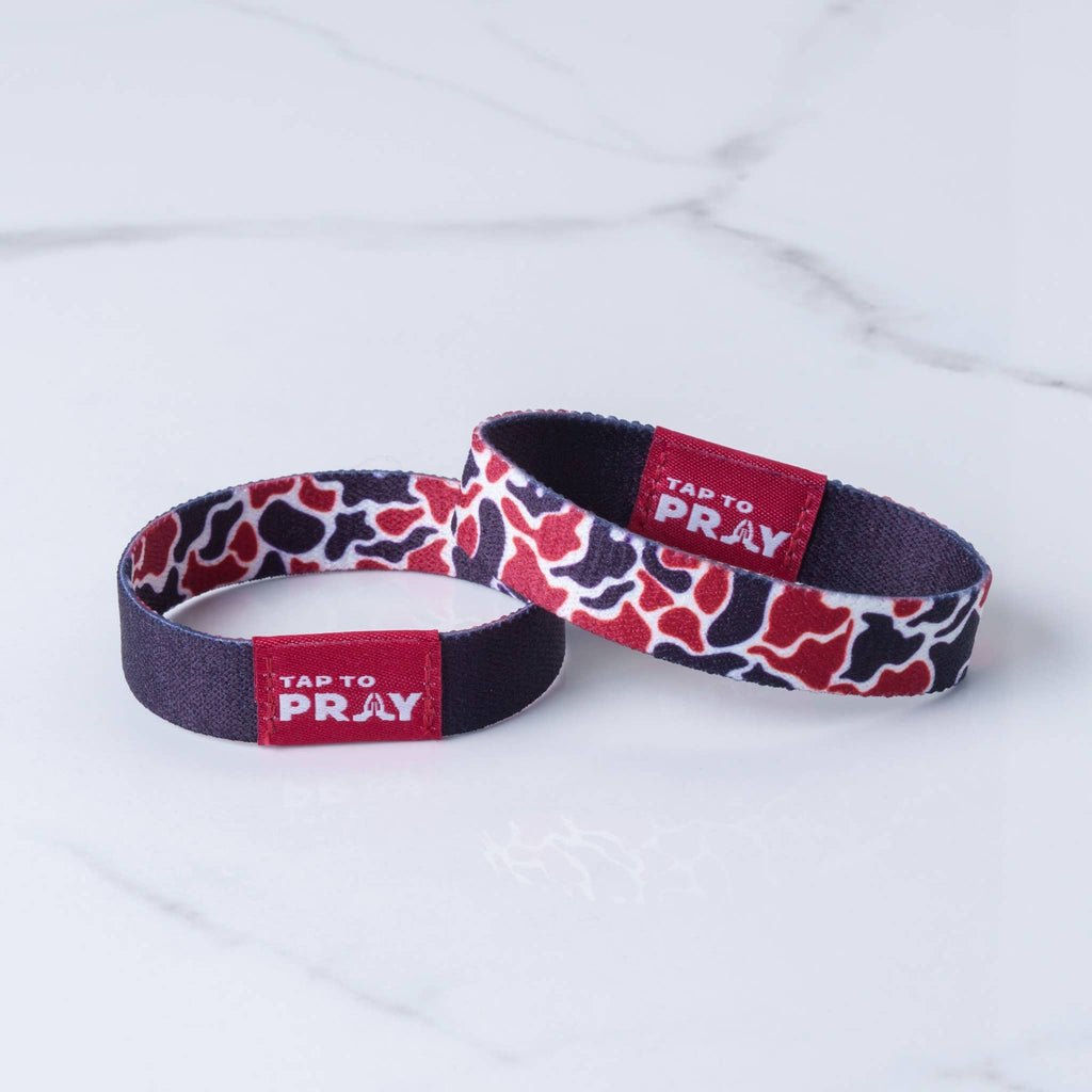 Versible - Tap To Pray™ Wristbands - Team Camo - Maroon & Black