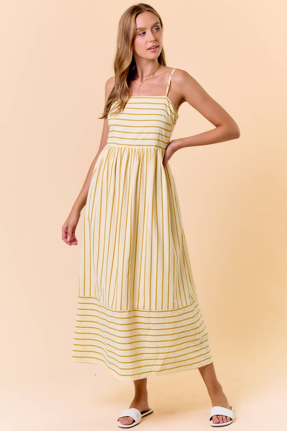 MAXI DRESS W/ SIDE POCKET