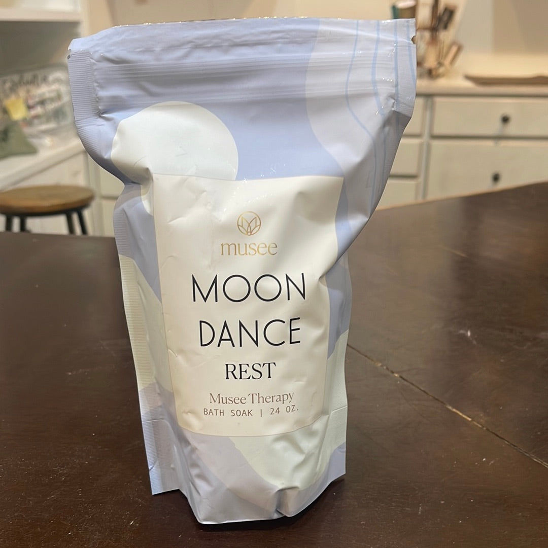 "Moon Dance; Rest" 24oz Musee bath soak.