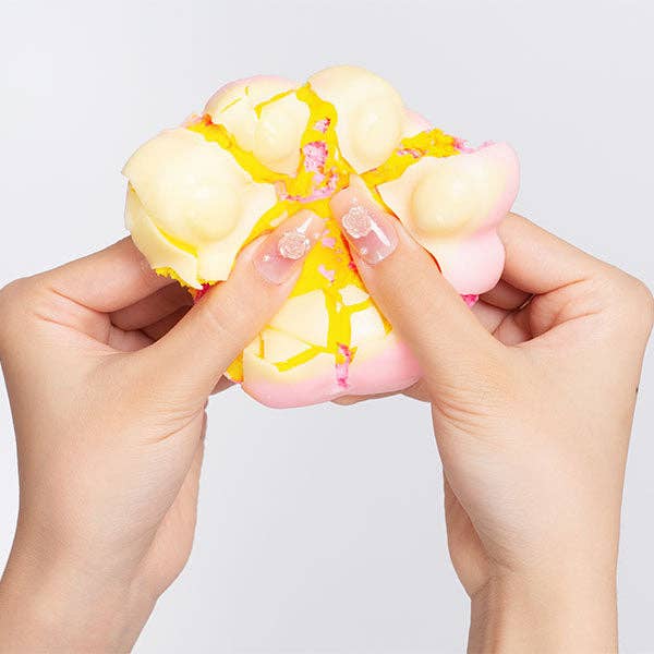 Showcase - Wax Squishies® Cat Paw Wax Crackle Fidget Clay Toy (1pc)