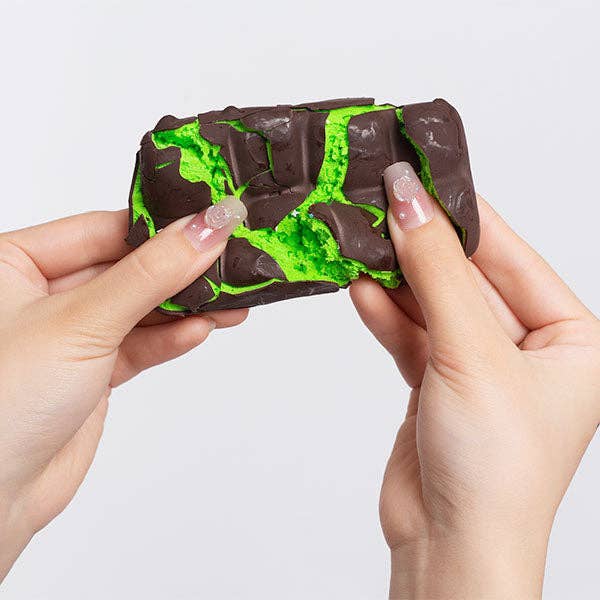 Showcase - Wax Squishies® Chocolate Bar Wax Crackle Fidget Clay Toy (1pc)