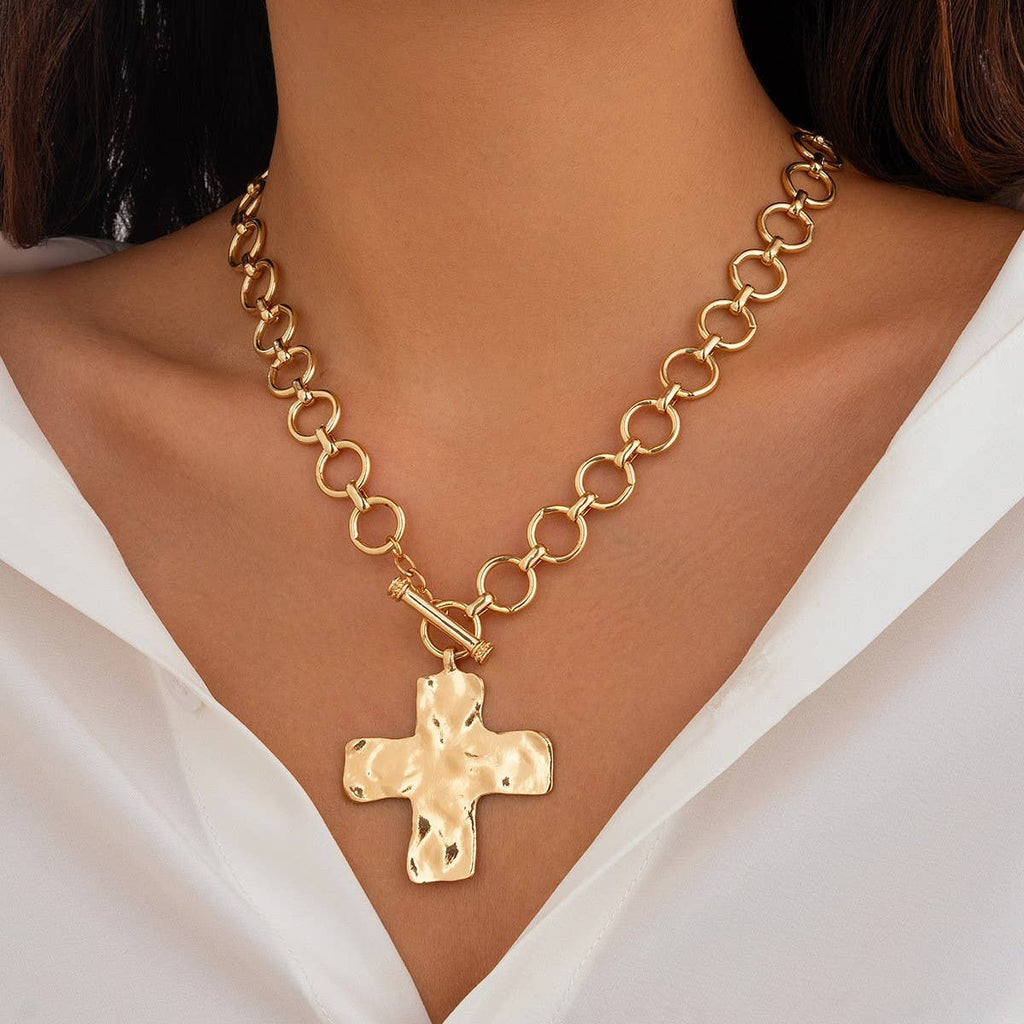 JOSSLYN by wall to wall - NOTABLE HAMMERED CROSS FRONT TOGGLE NECKLACE