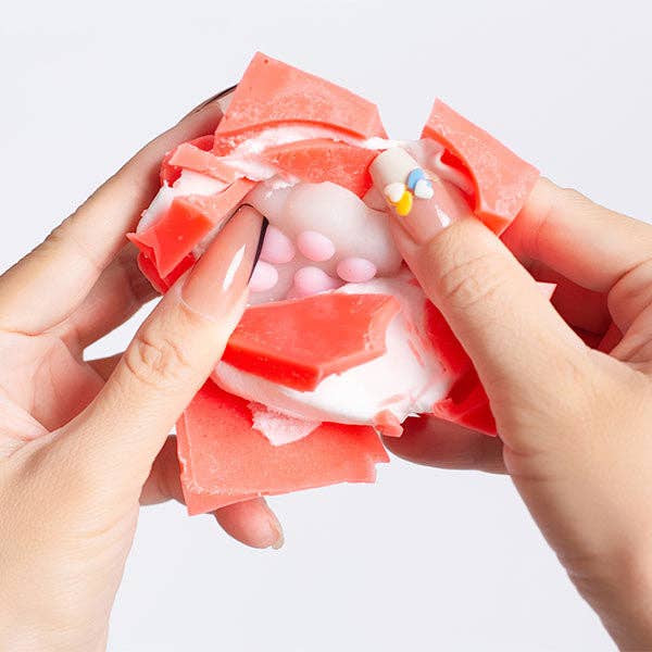 Showcase - Wax Clay Squishies® Mystery Wax Crack Fidget Toy Blind Box (1pc)