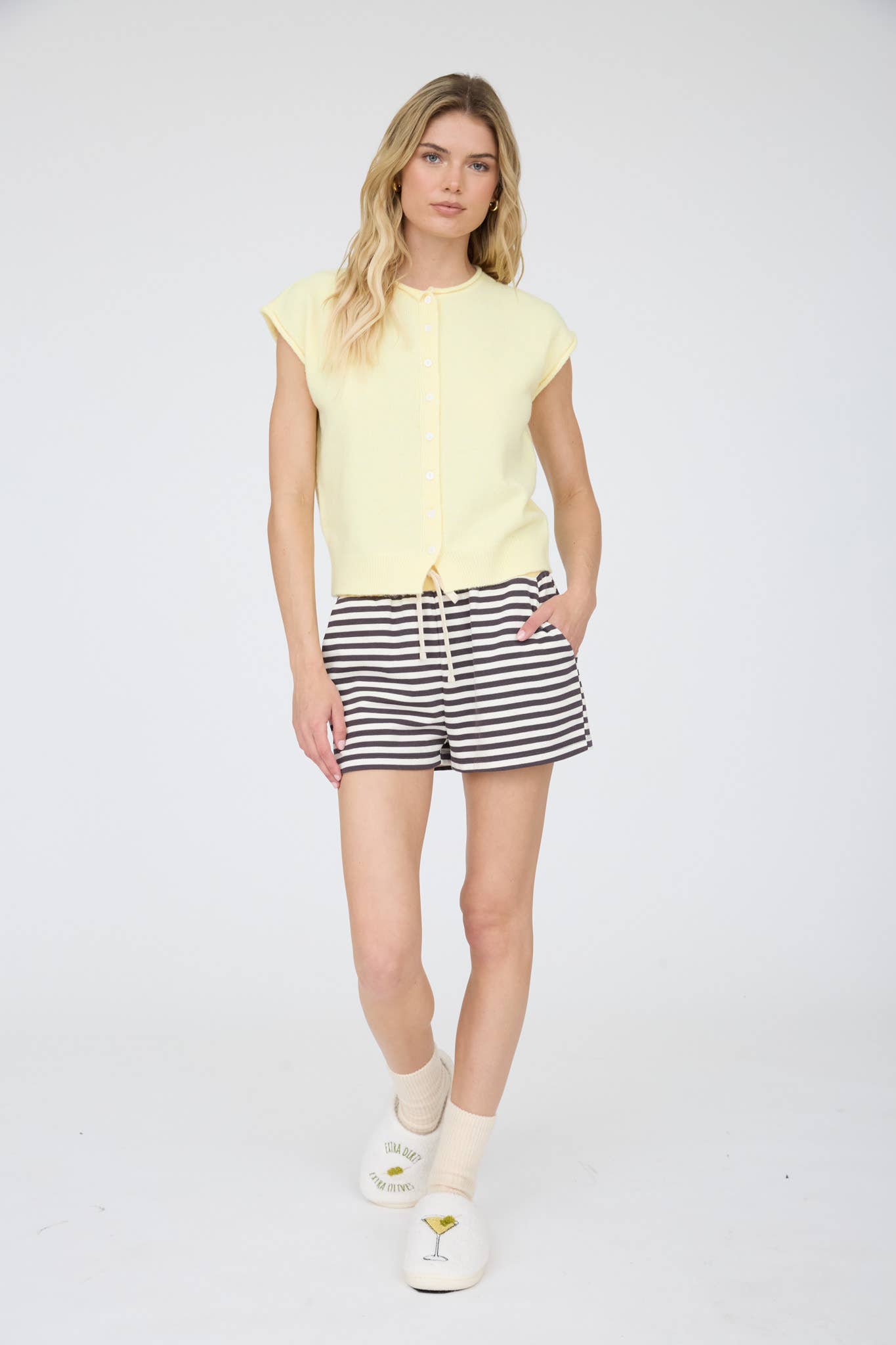 J.O.A - STRIPED CONTRAST RIBBED WAIST KNIT SHORTS