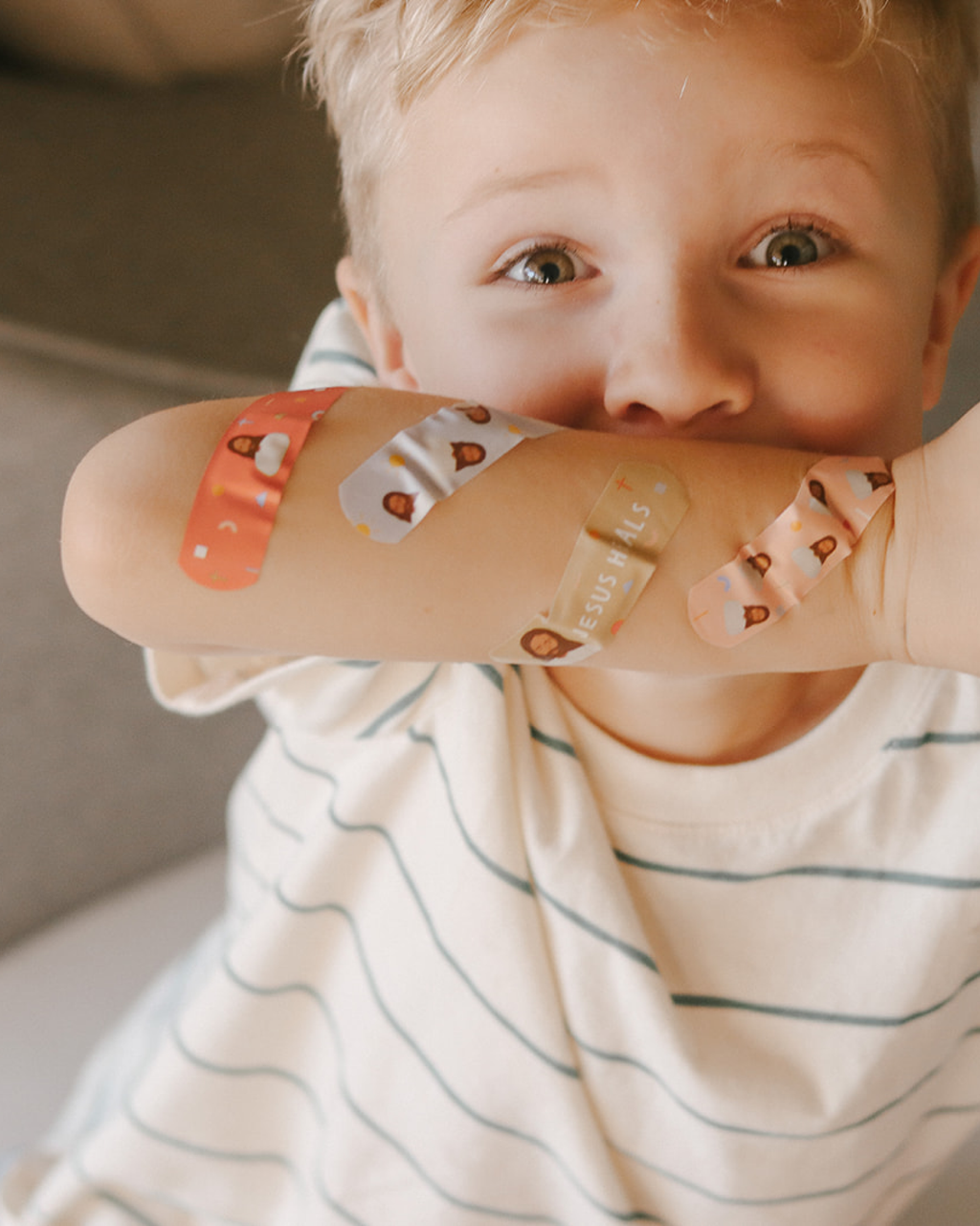 Be A Heart - Jesus Heals Bandages