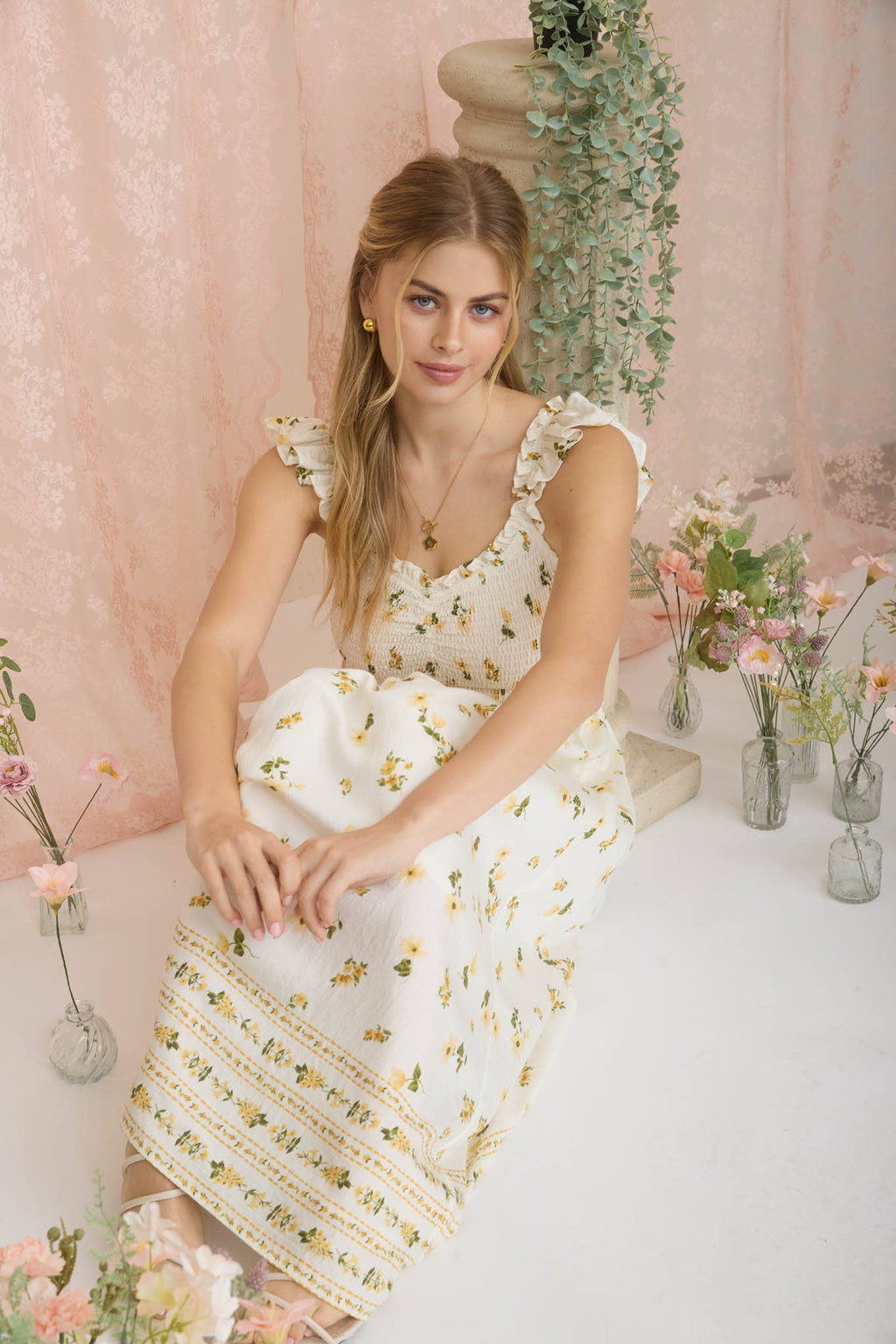 FLORAL SMOCKED RUFFLE DETAIL SLEEVELESS MIDI DRESS