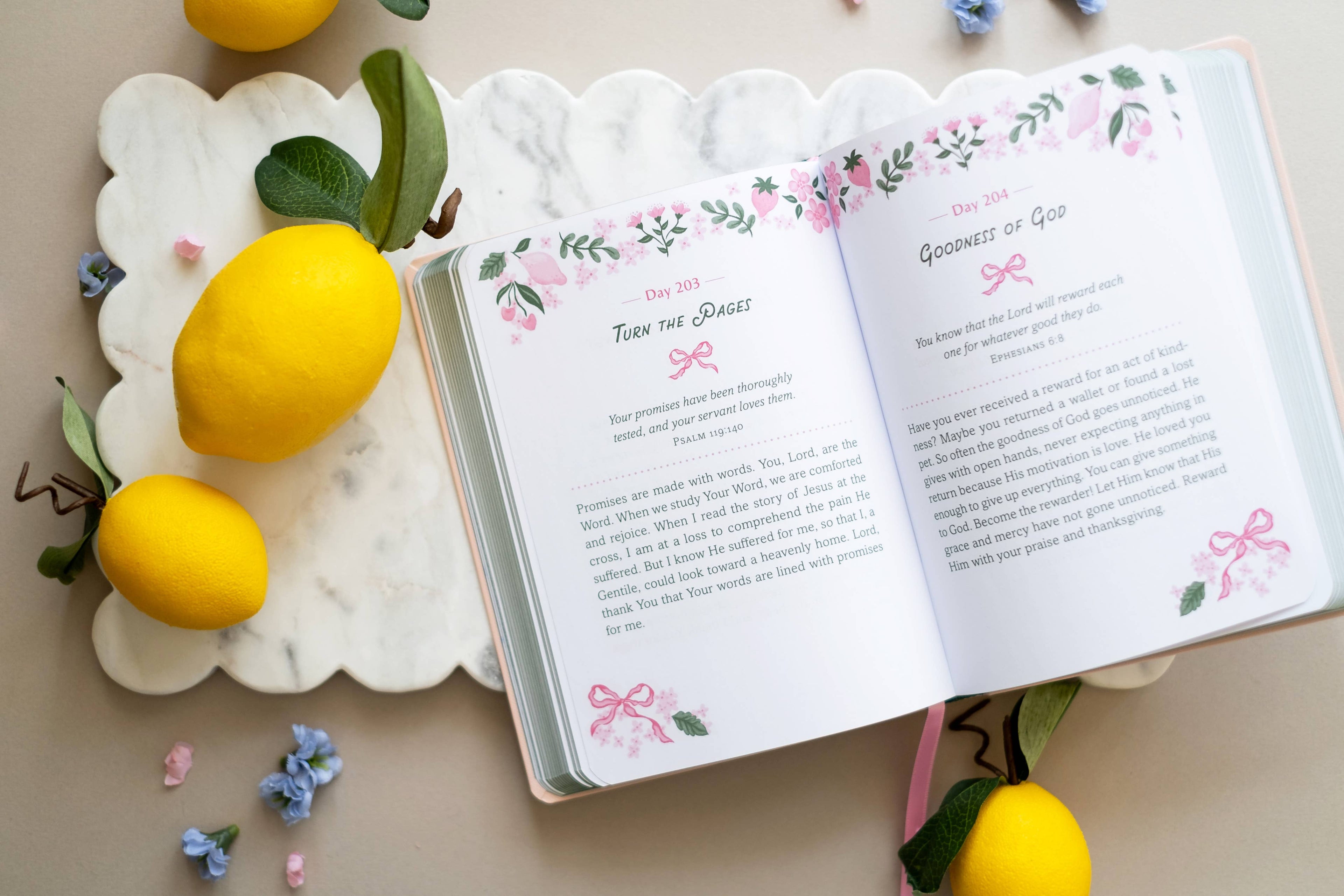 Barbour Publishing, Inc. - Short and Sweet Devotions from God's Word