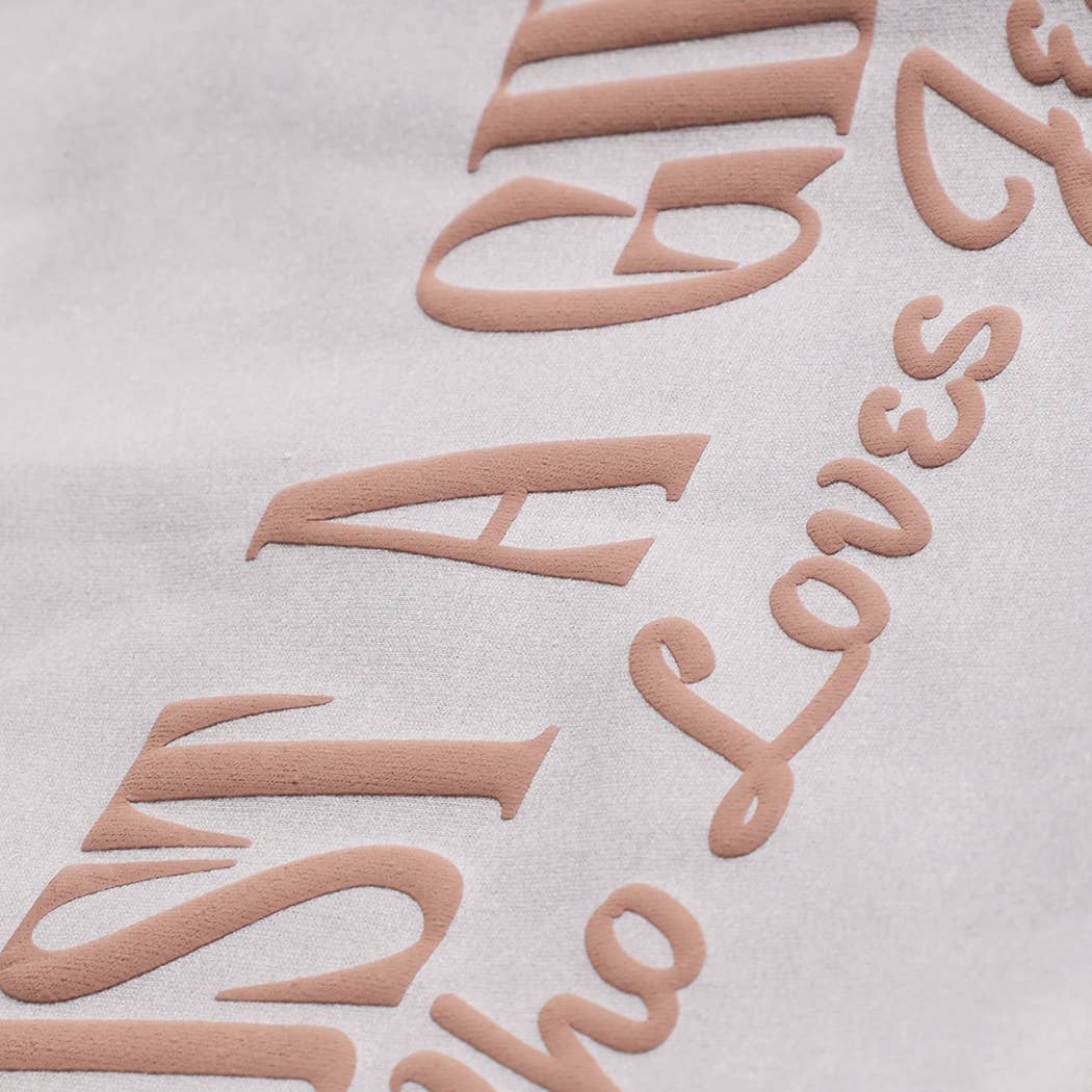 Fashion City - JUST A GIRL WHO LOVES JESUS PUFF MIDWEIGHT Sweatshirt