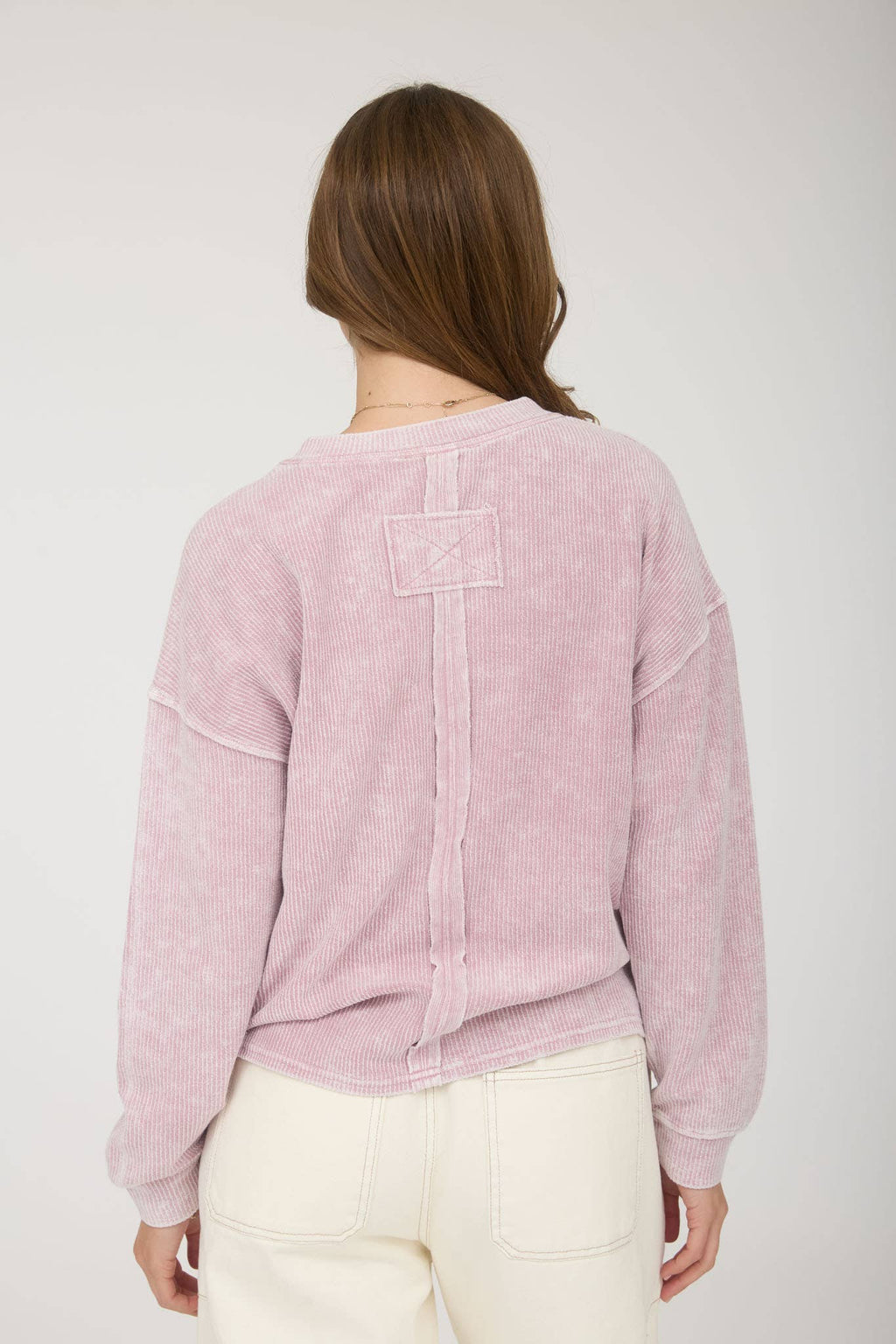 J.O.A - WASHED POCKET DETAIL LONG SLEEVE RIB KNIT TOP
