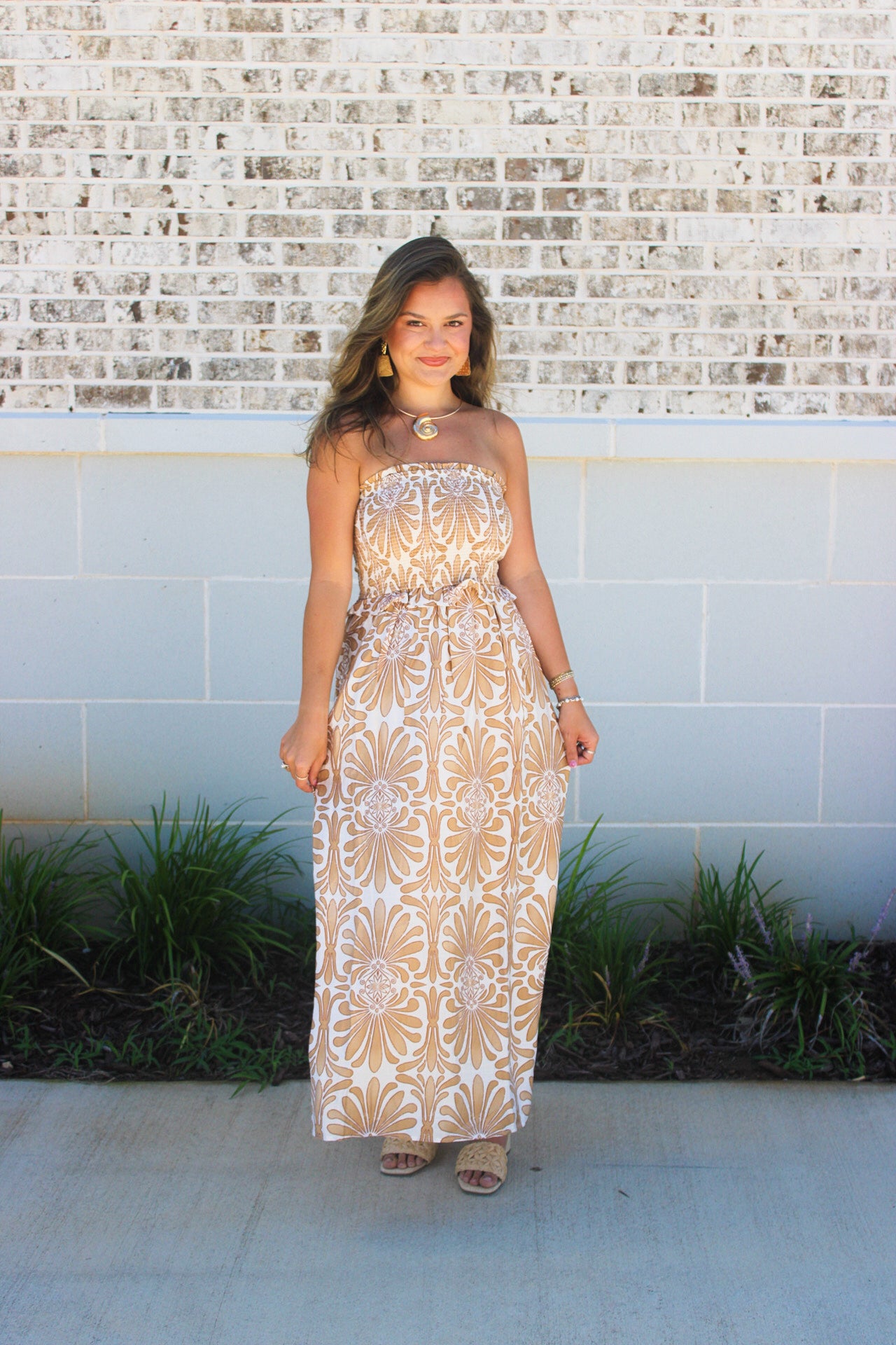DEMASK PATTERN STRAPLESS SMOCKED MIDI SUNDRESS