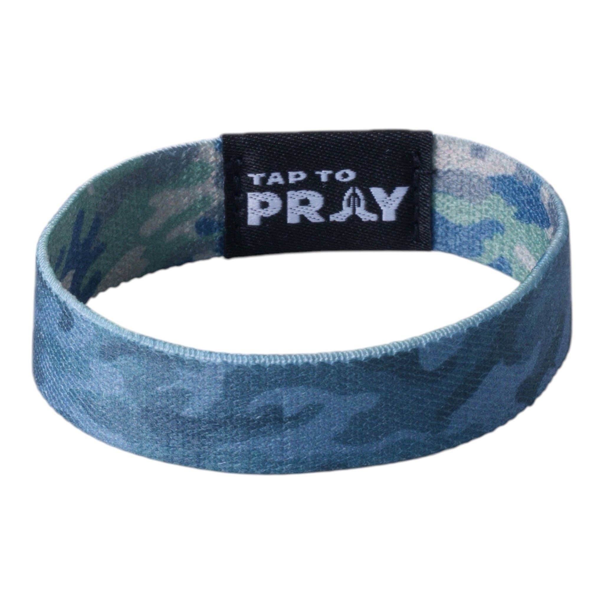 Versible - Tap To Pray® Wristband – Green & Charcoal Camo