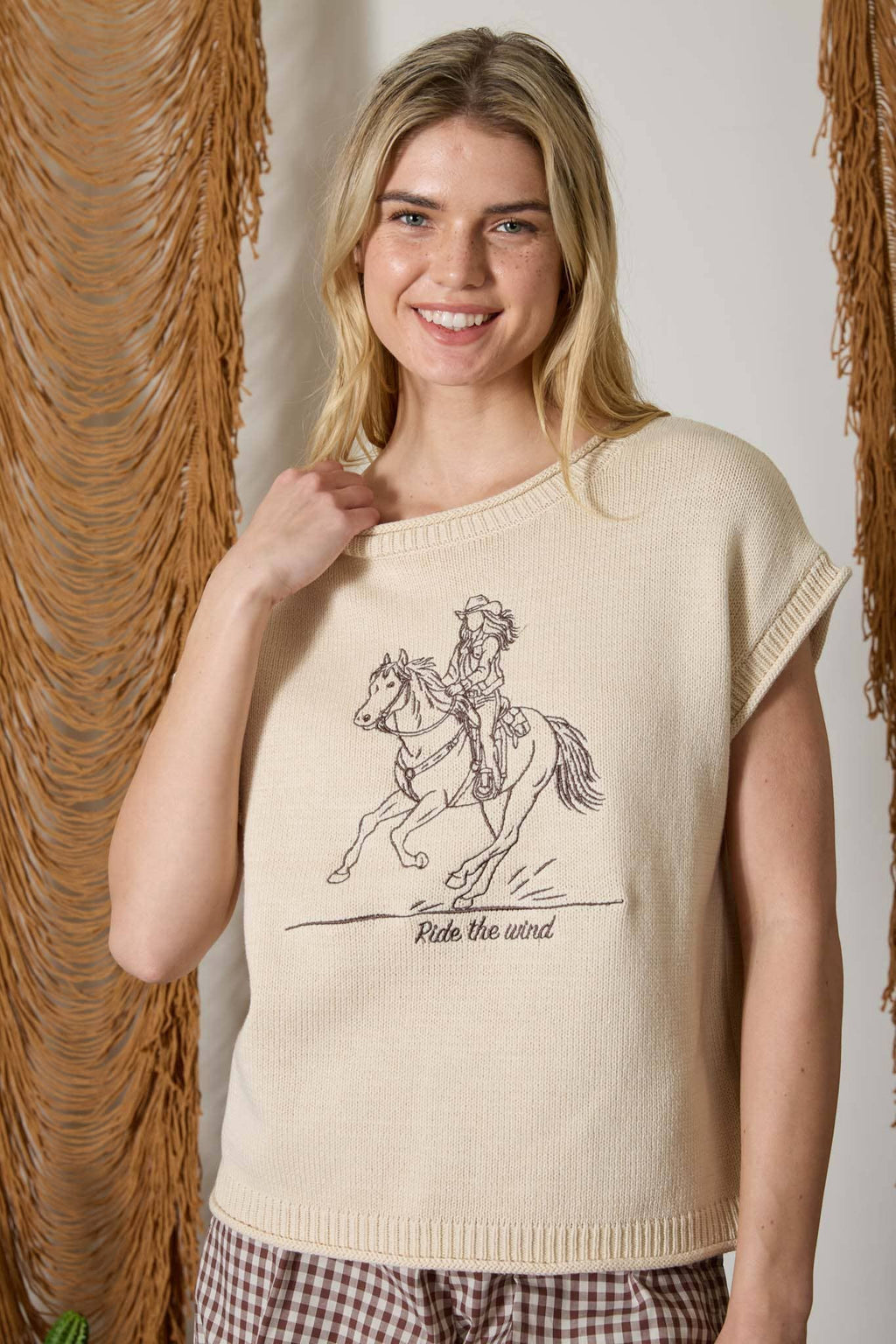 J.O.A - WESTERN EMBROIDERY SHORT SLEEVE KNIT SWEATER