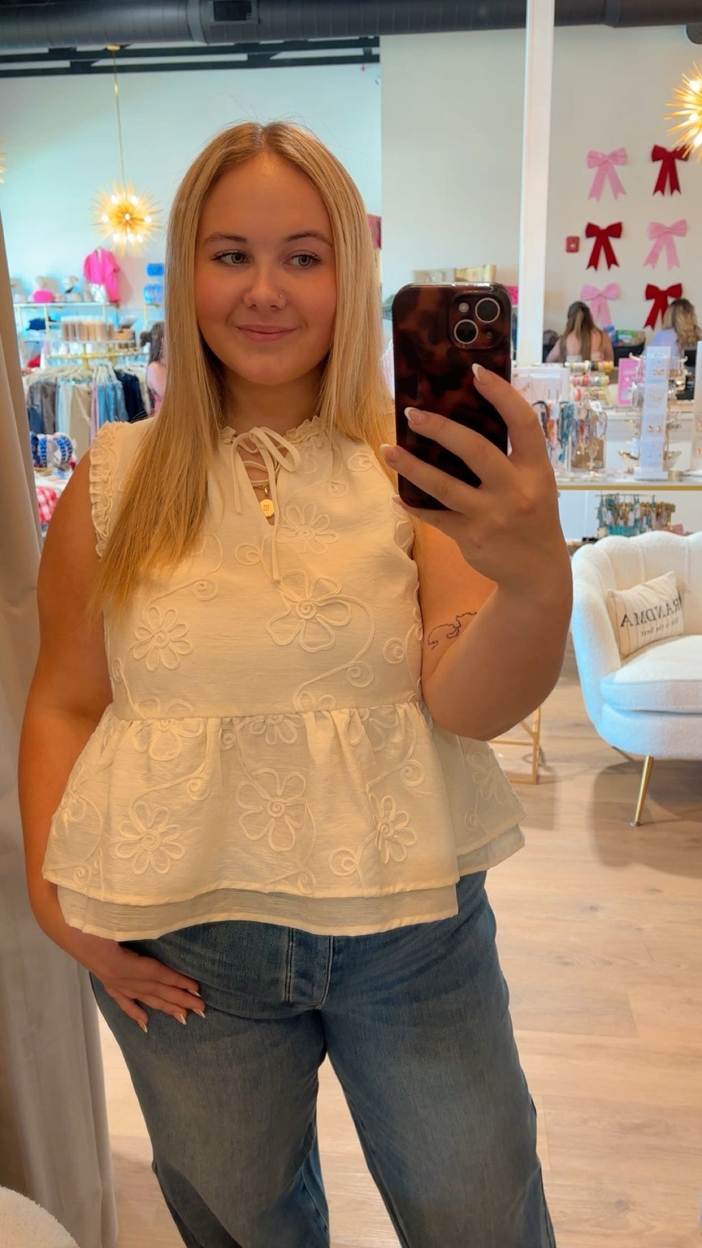 Charming Relaxed Babydoll Embroidery
Blouse Top