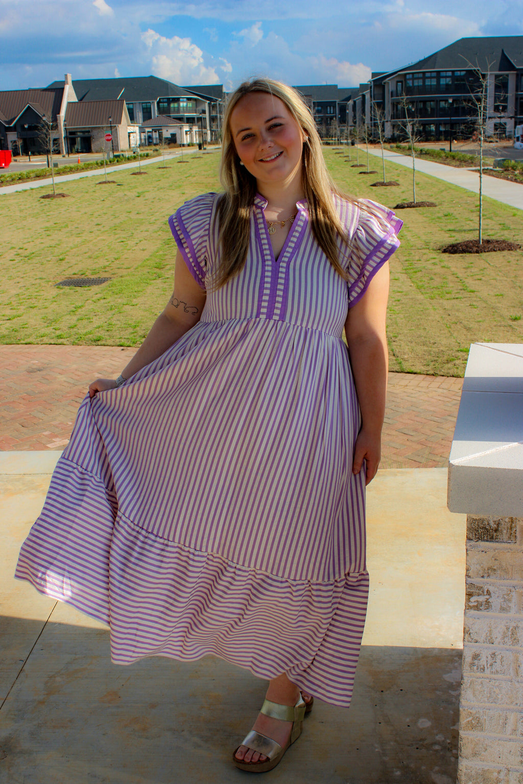 Textured stripe tiered ruffle sleeve midi