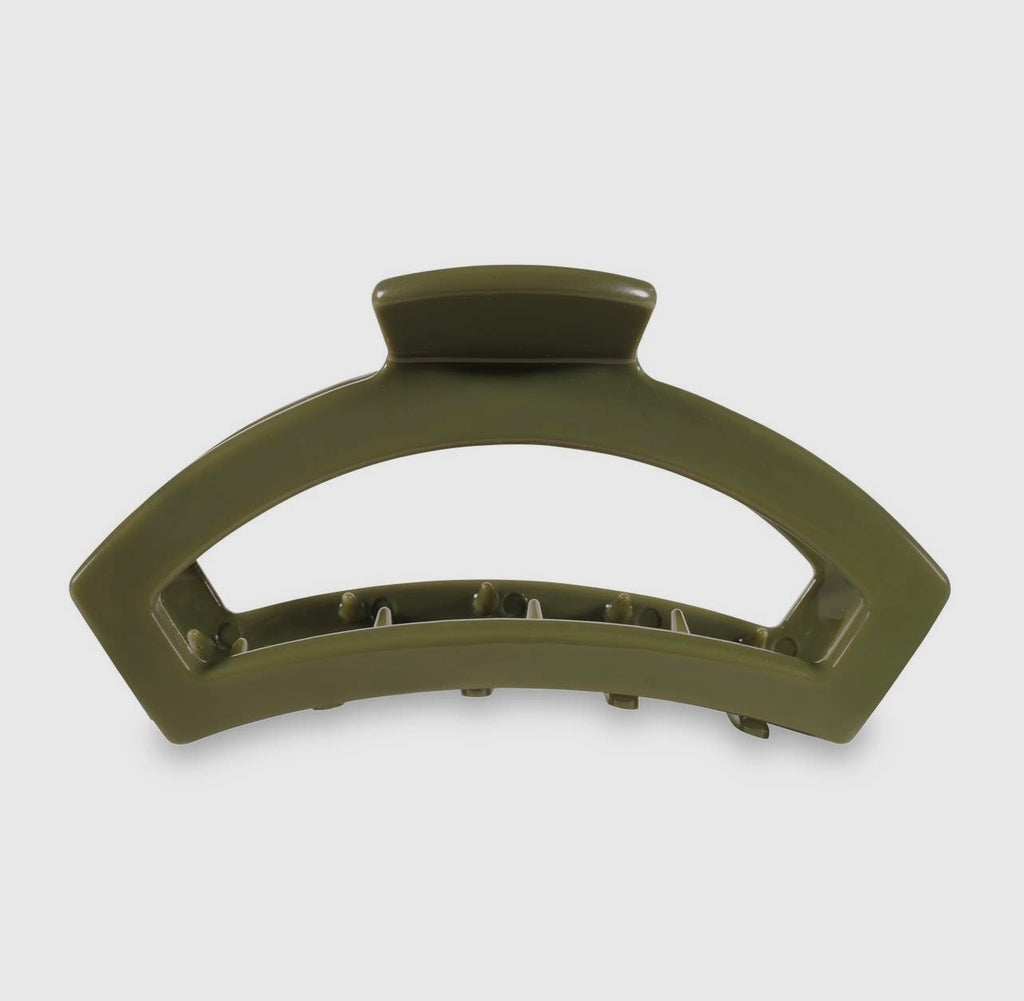 Olive teletie open claw clip.