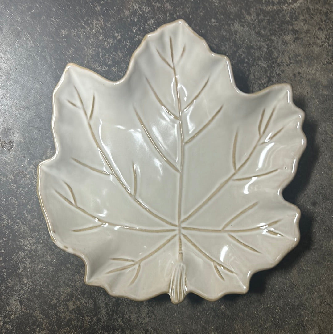 Reactive Glaze Leaf Plate
