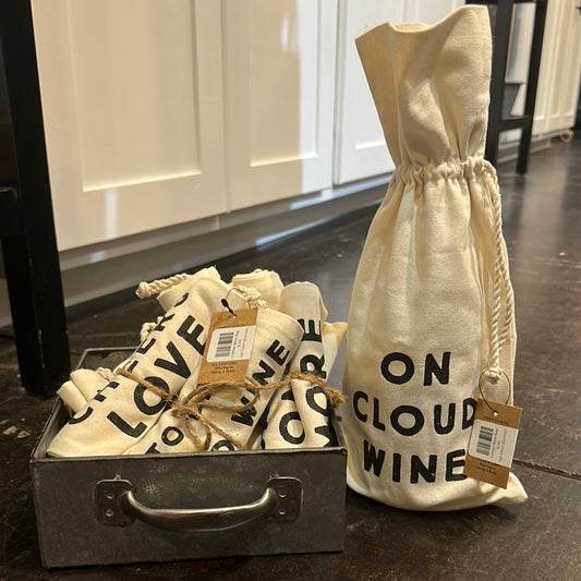 Assorted cotton wine bags, with the main bag featured displaying "On cloud wine".