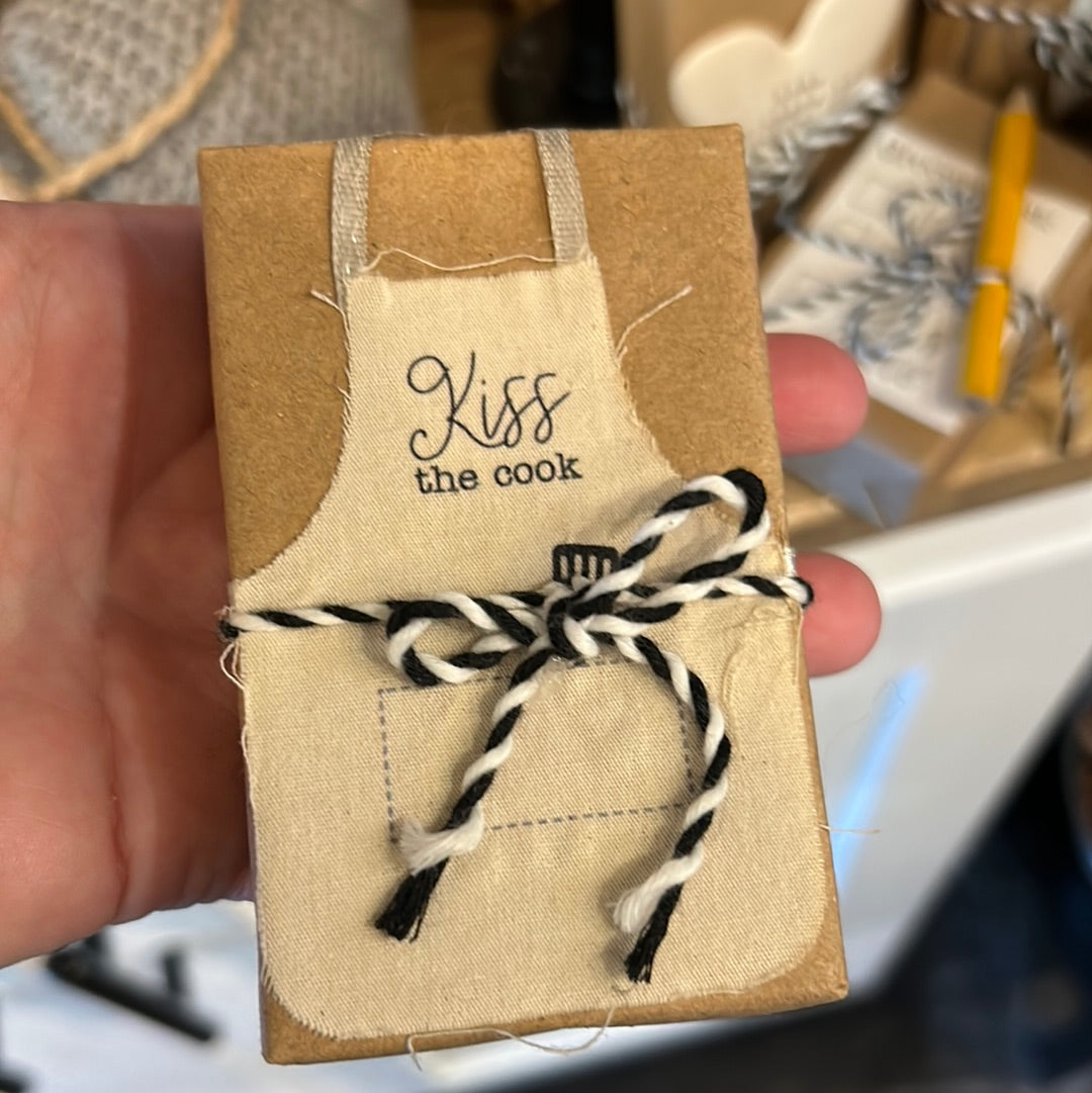 Soap with "Kiss the Cook" apron trim.