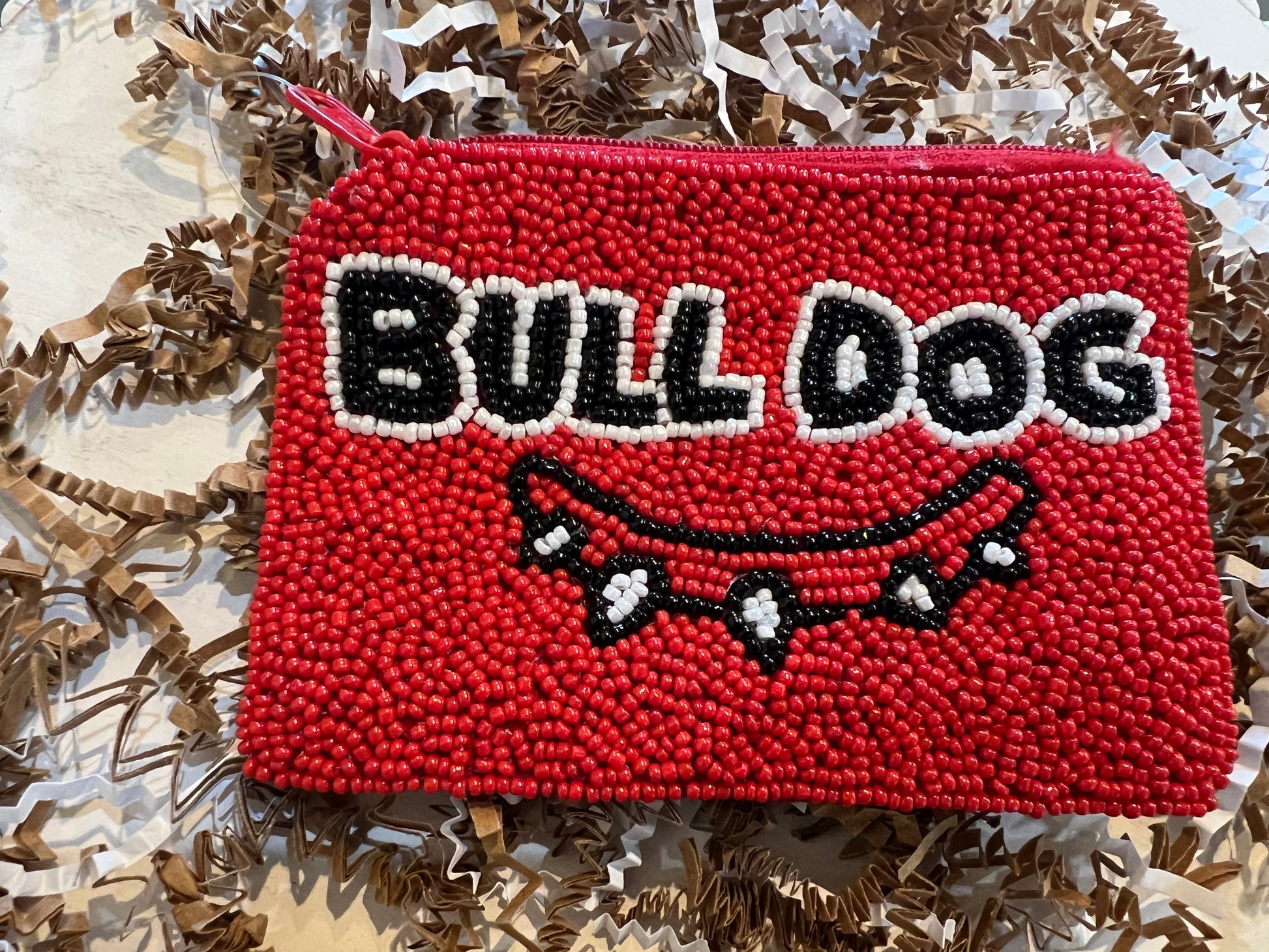 Beaded Georgia Bulldog coin purse featuring "Bull Dog" in black beads on red beads with a collar.