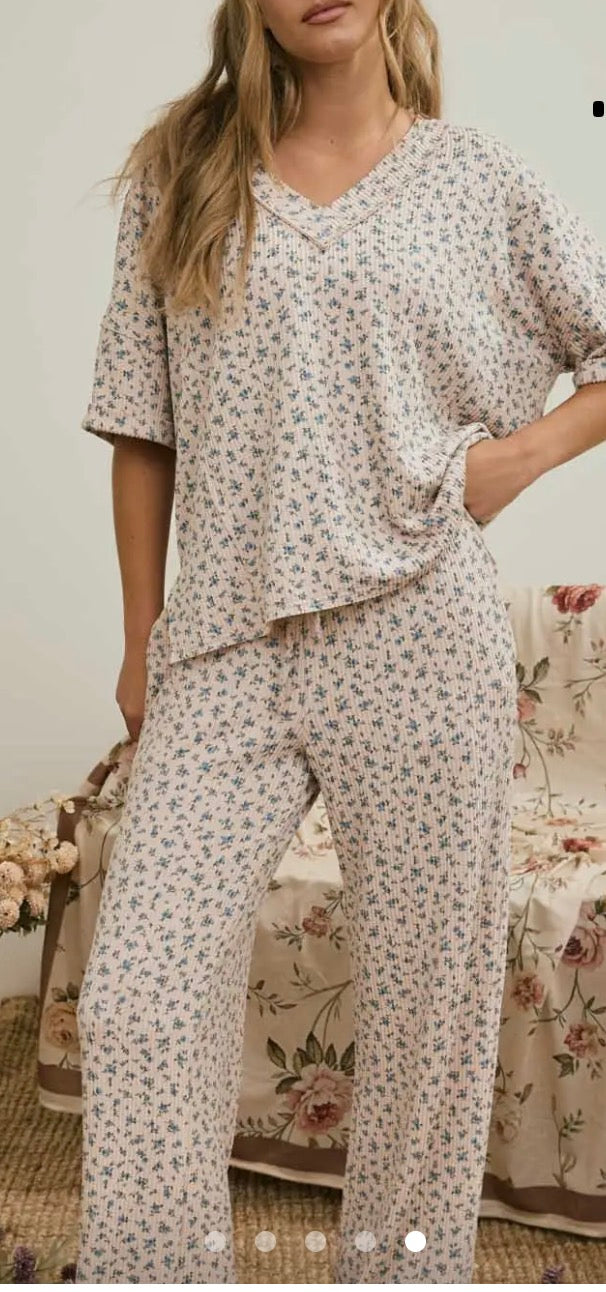 Ditsy Floral Set