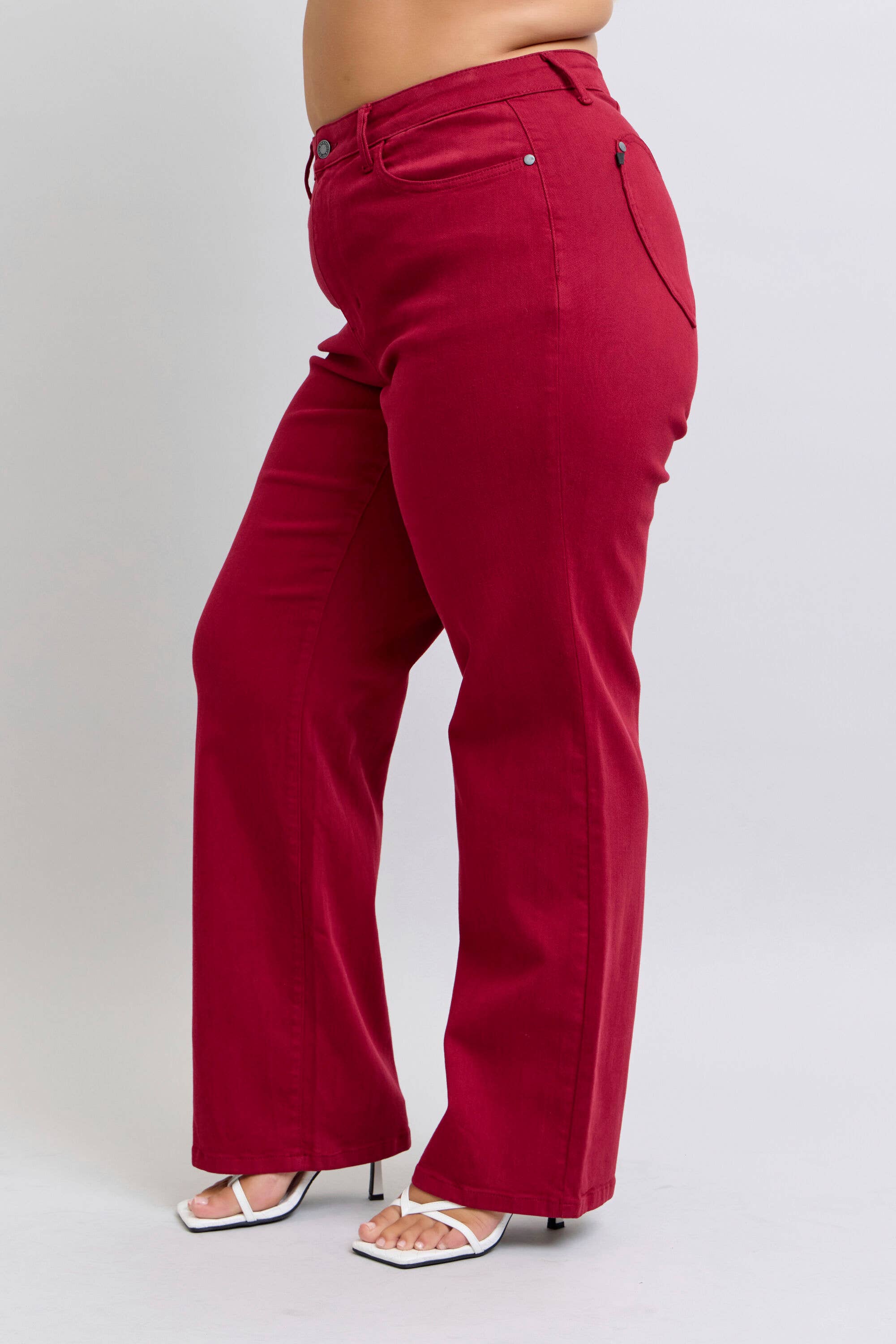 Judy Blue Heart Shaped Back Pockets 90s Straight High Waisted Jeans - PLUS