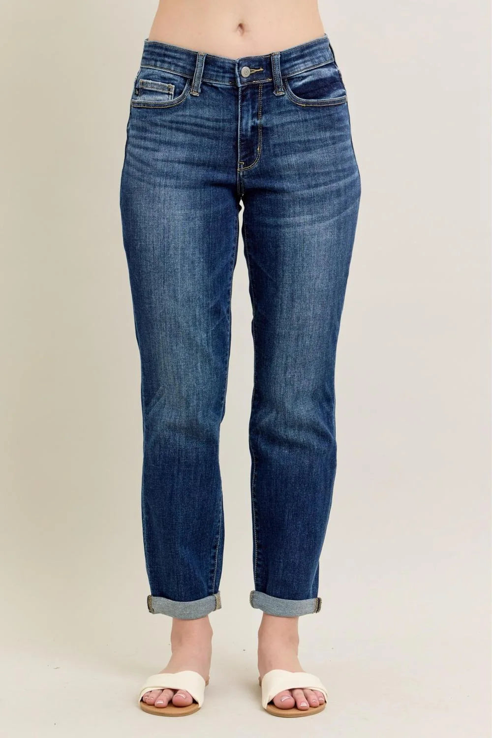 Mid rise slim fit