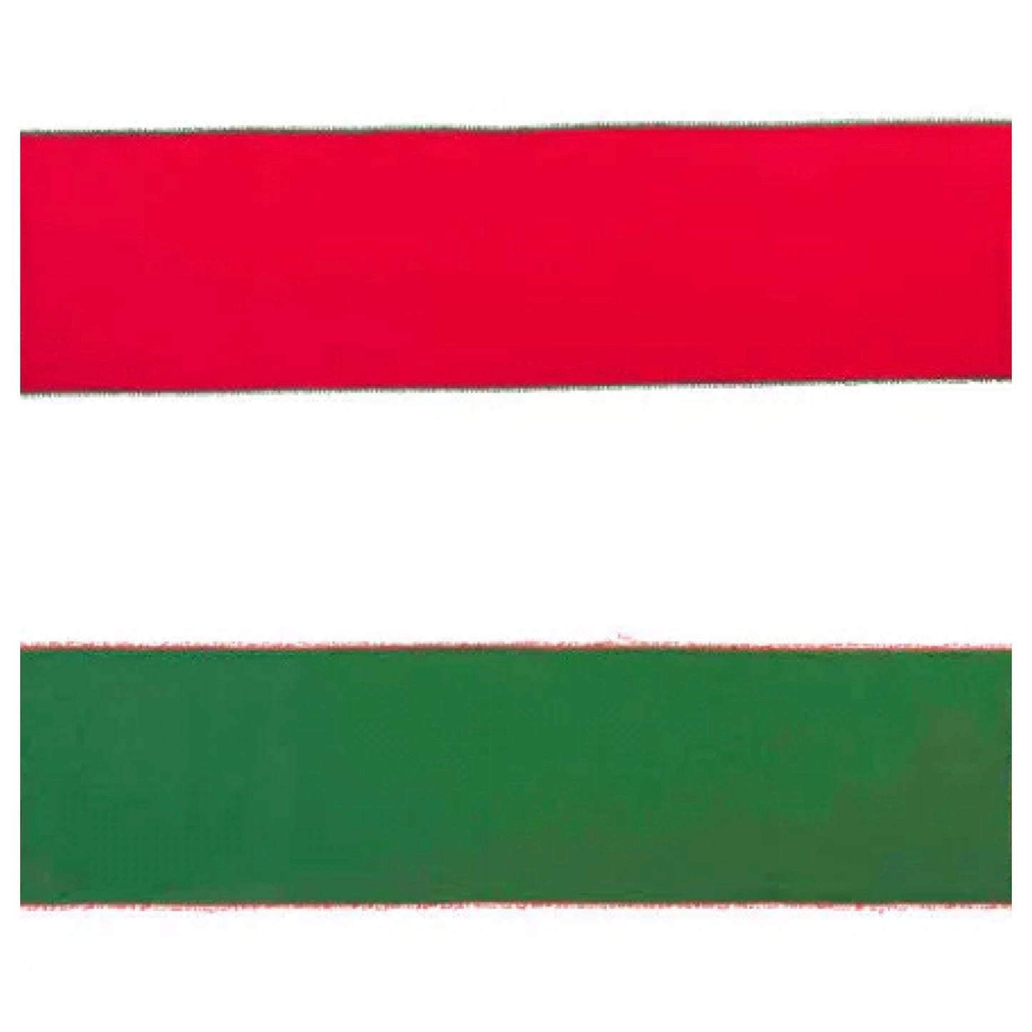 Red or green pom pom runners.