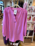 Solid 3/4 sleeve v-neck top