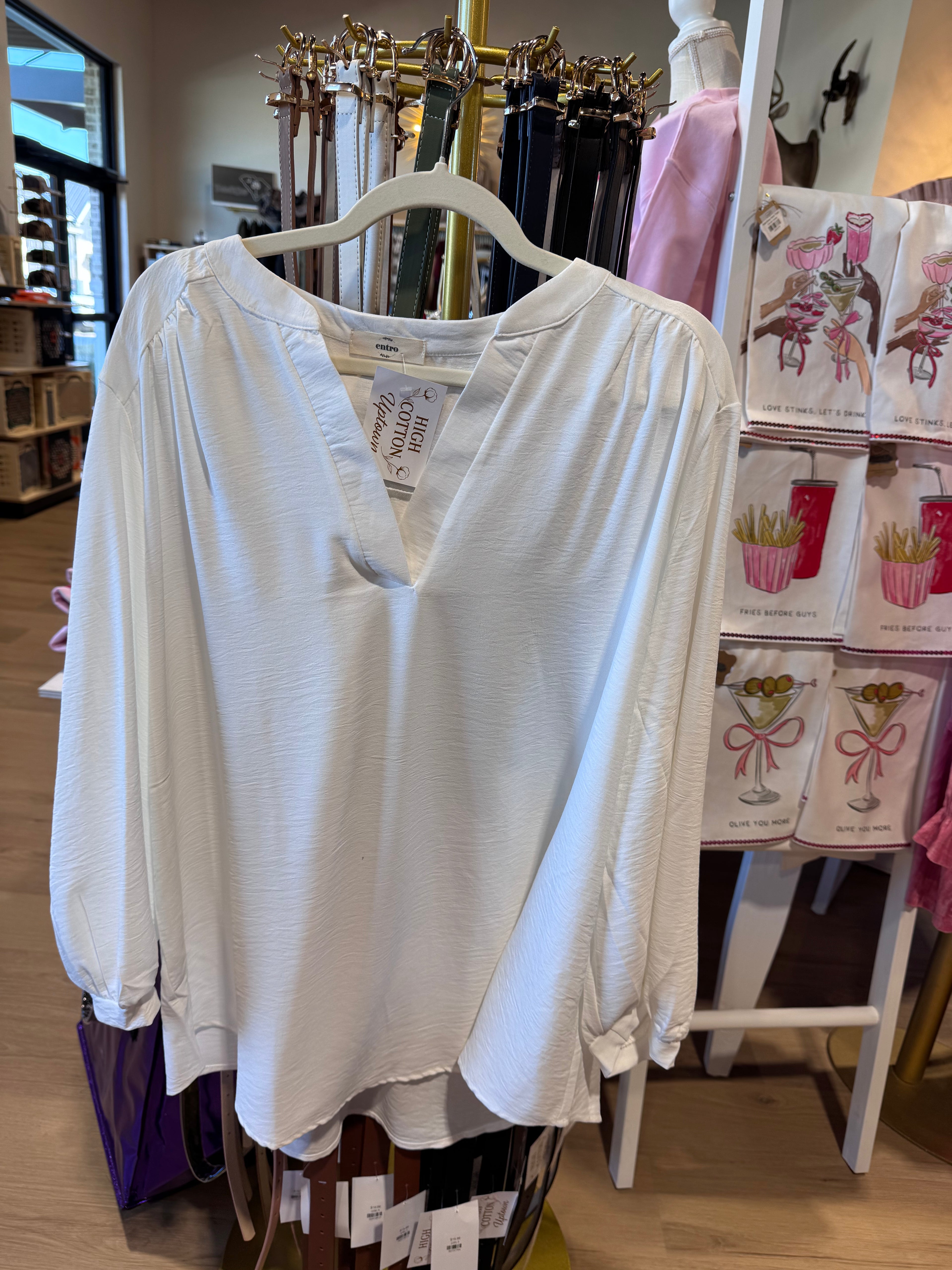 Solid 3/4 sleeve v-neck top