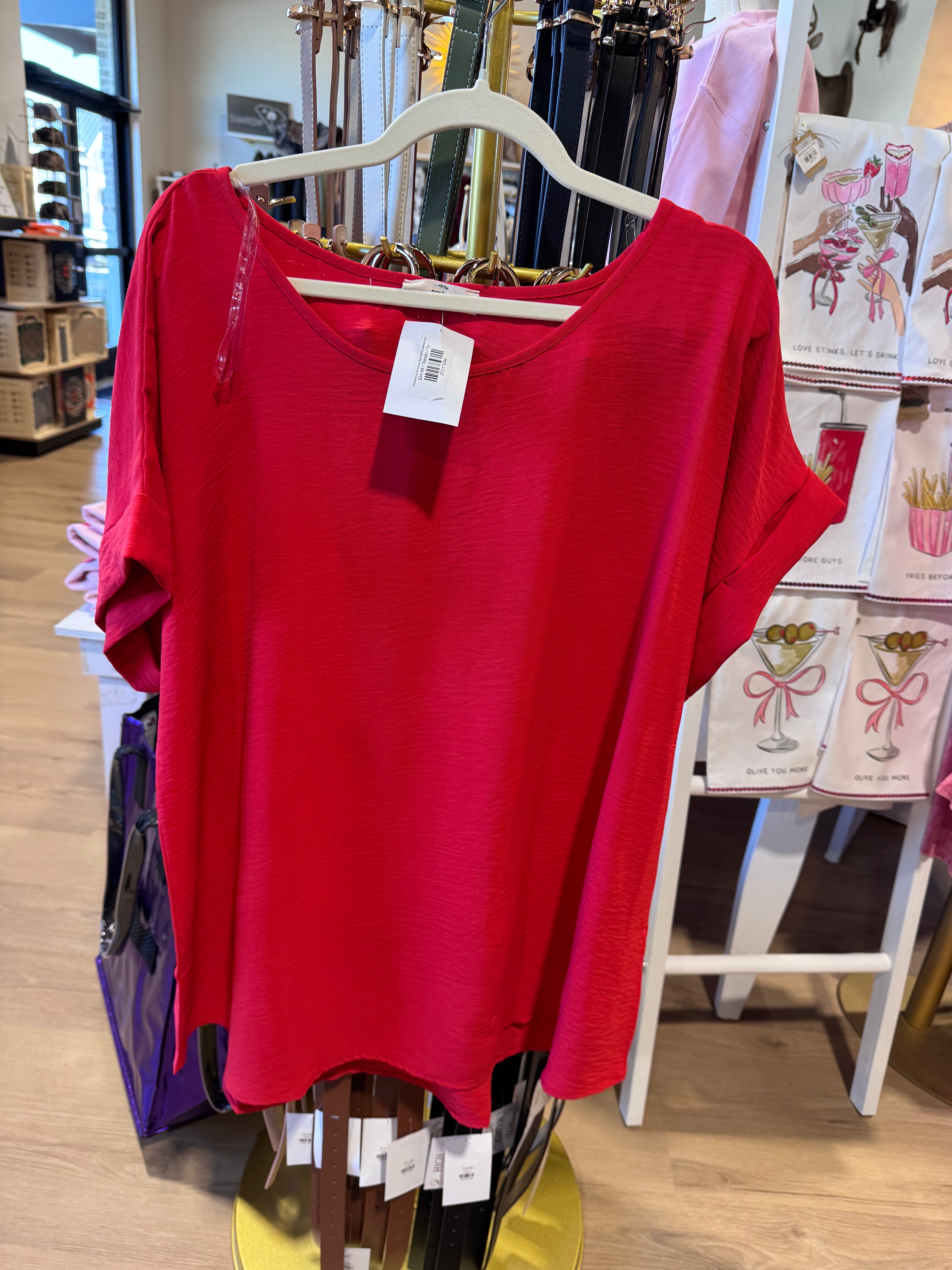 Scoop-neck turned-up short sleeve pullover top