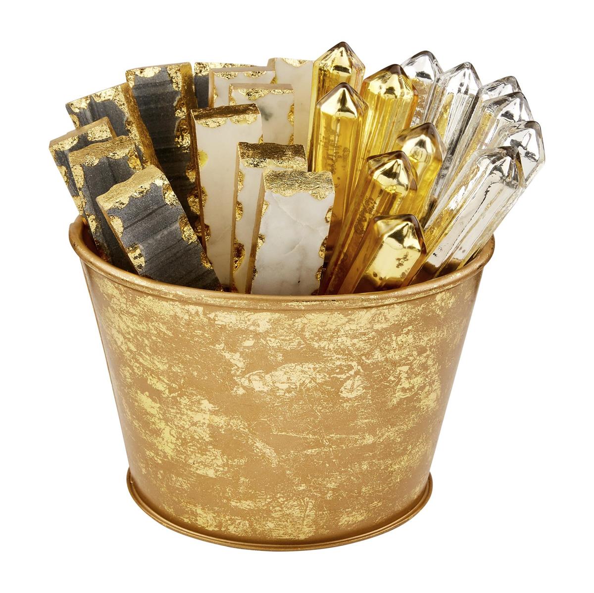 Assorted metallic spreaders.