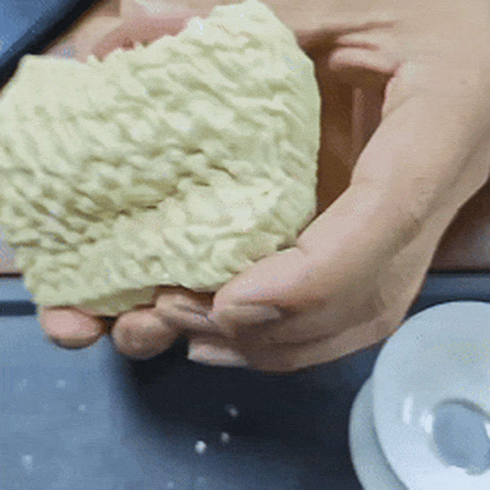 Sensibling Corp. - 12PCS - ASMR Crunchy Noodle Squeeze Squishy Stress Relief Toy