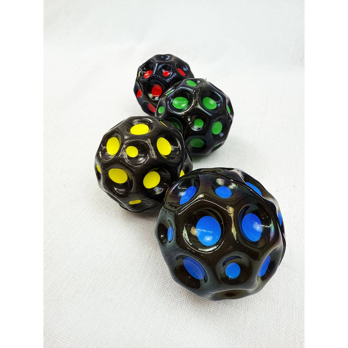 Love and Repeat - Black Tone Super High Bouncing Balls Toys