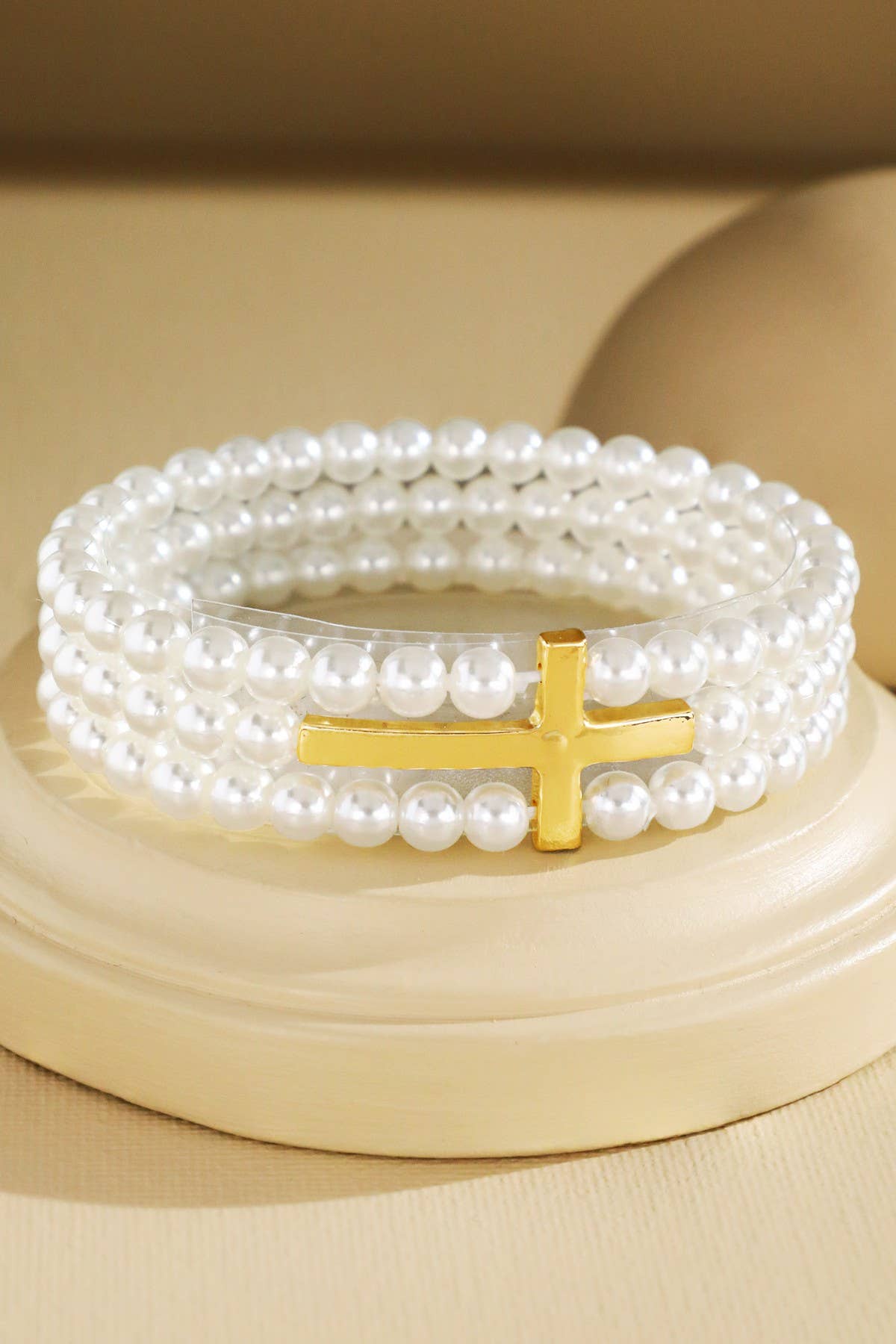 Urbanista - 3-Layer Pearl Cross Stretch Bracelet