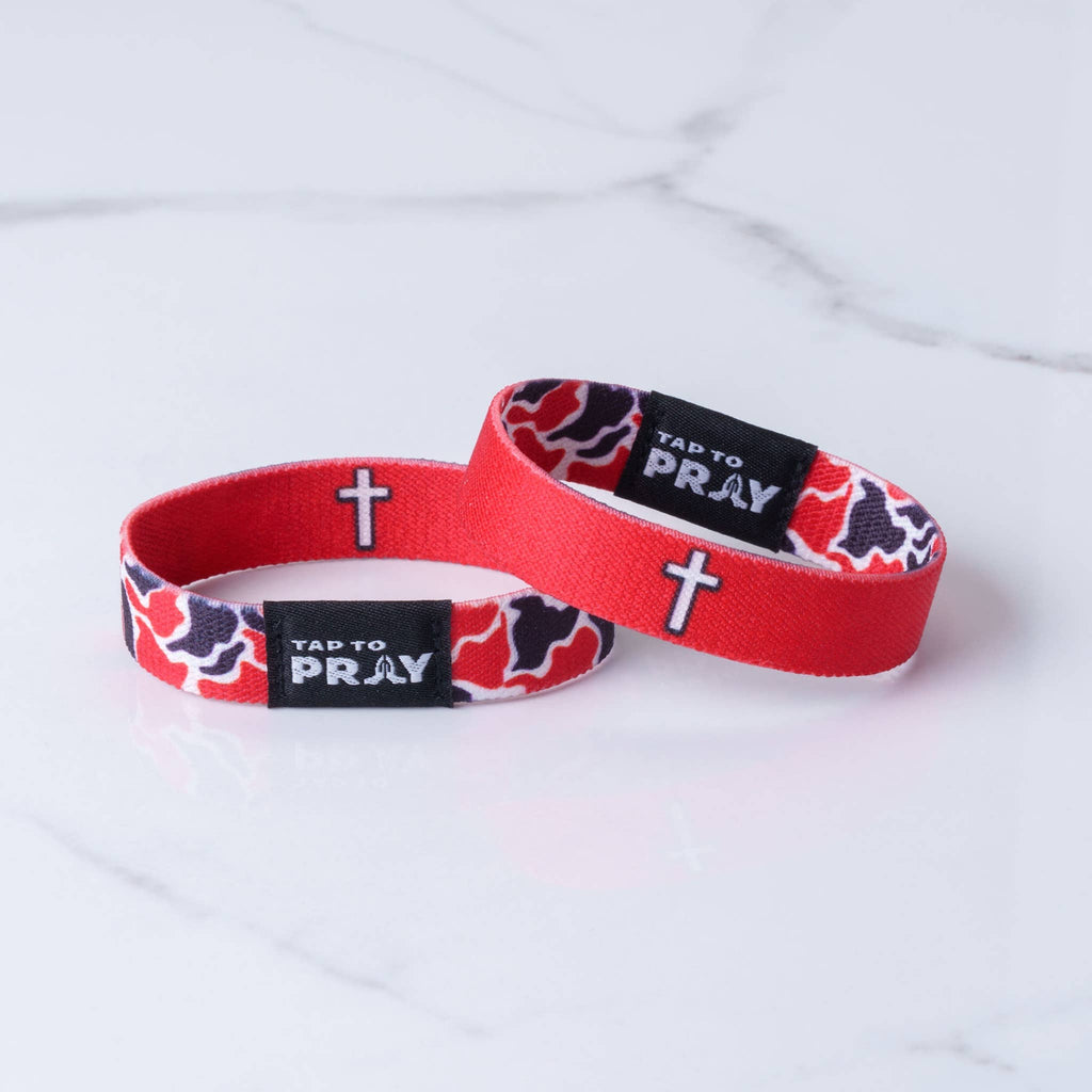 Versible - Tap To Pray™ Wristbands - Team Camo - Red & Black