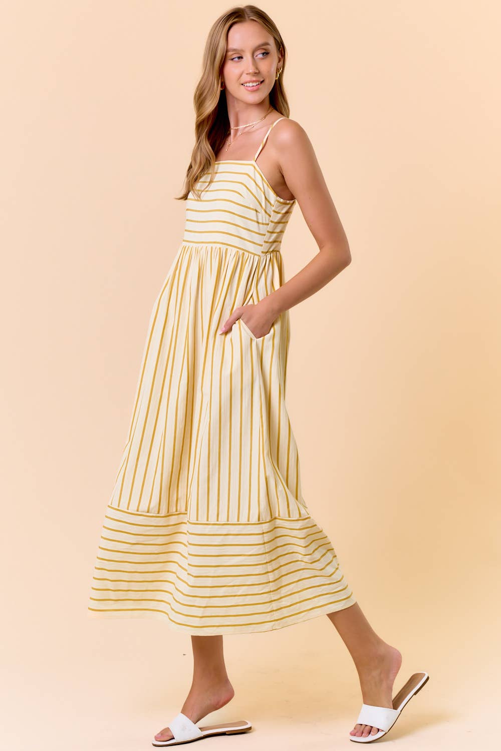 MAXI DRESS W/ SIDE POCKET