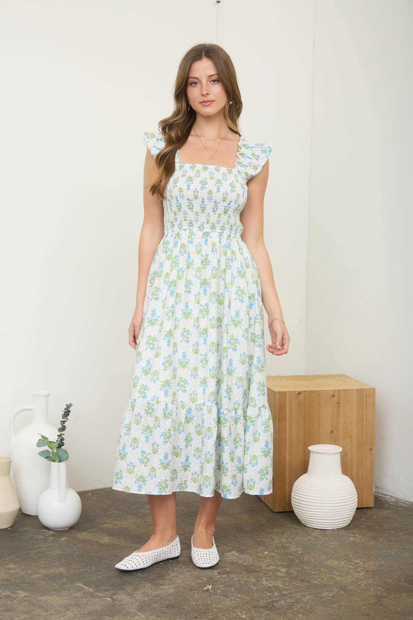 Blu Pepper - FLORAL TILE PATTERN SMOCKED SLEEVELESS MIDI DRESS