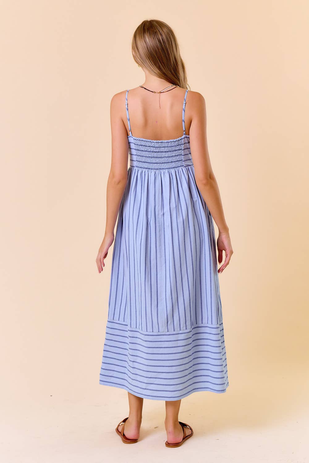 MAXI DRESS W/ SIDE POCKET